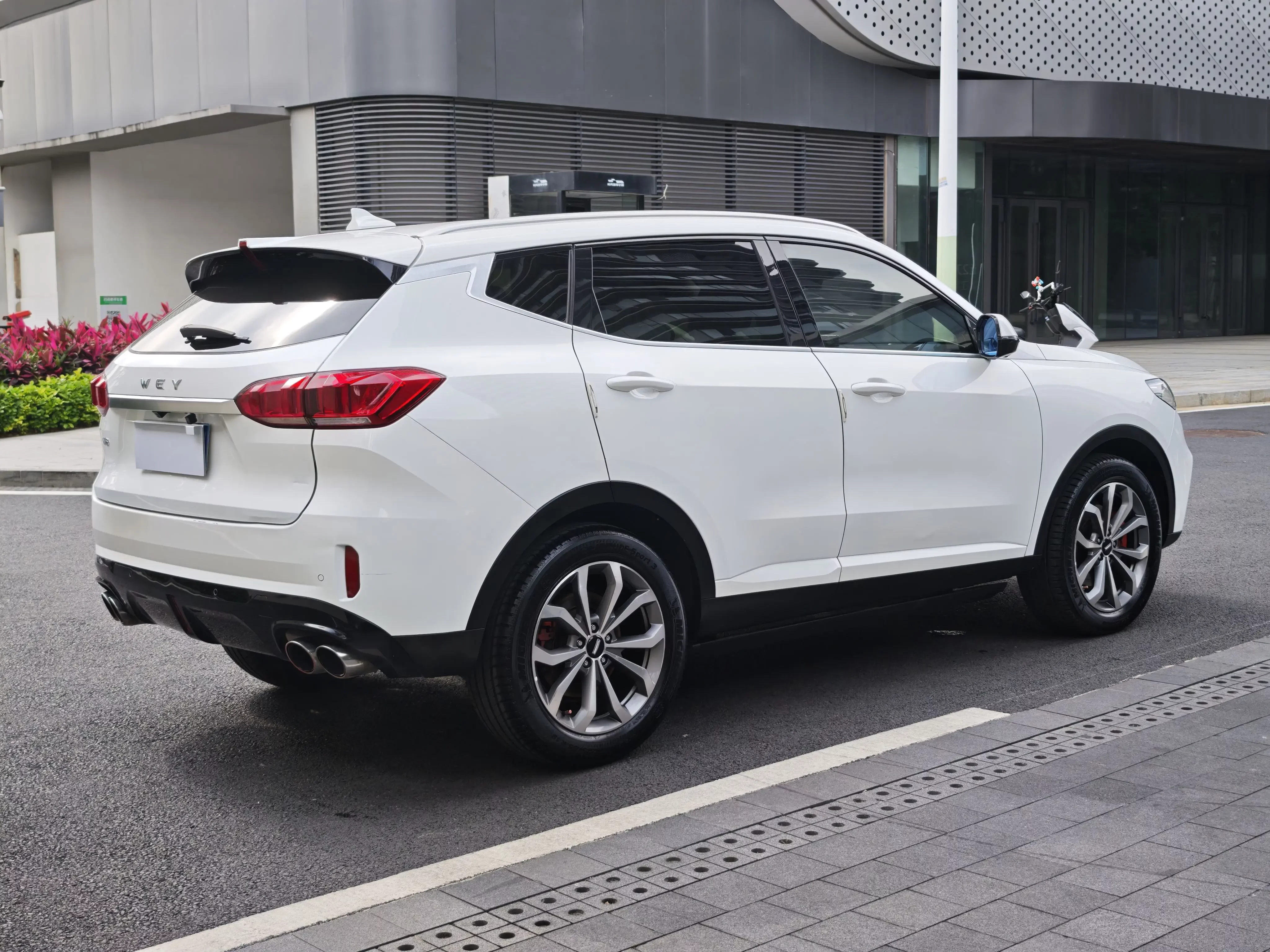 Wey Wei brand VV6