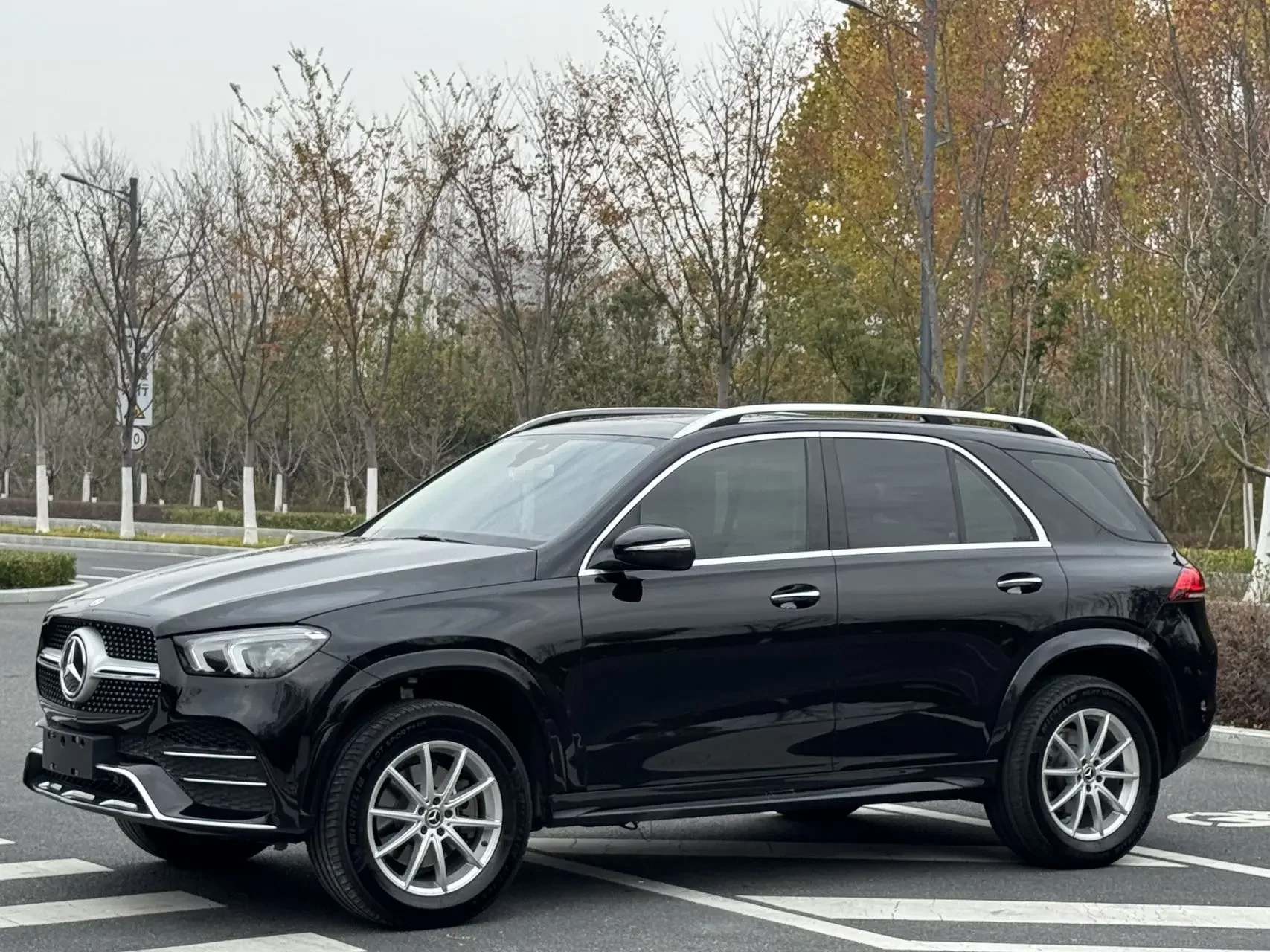 Mercedes-Benz GLE (Imported)
