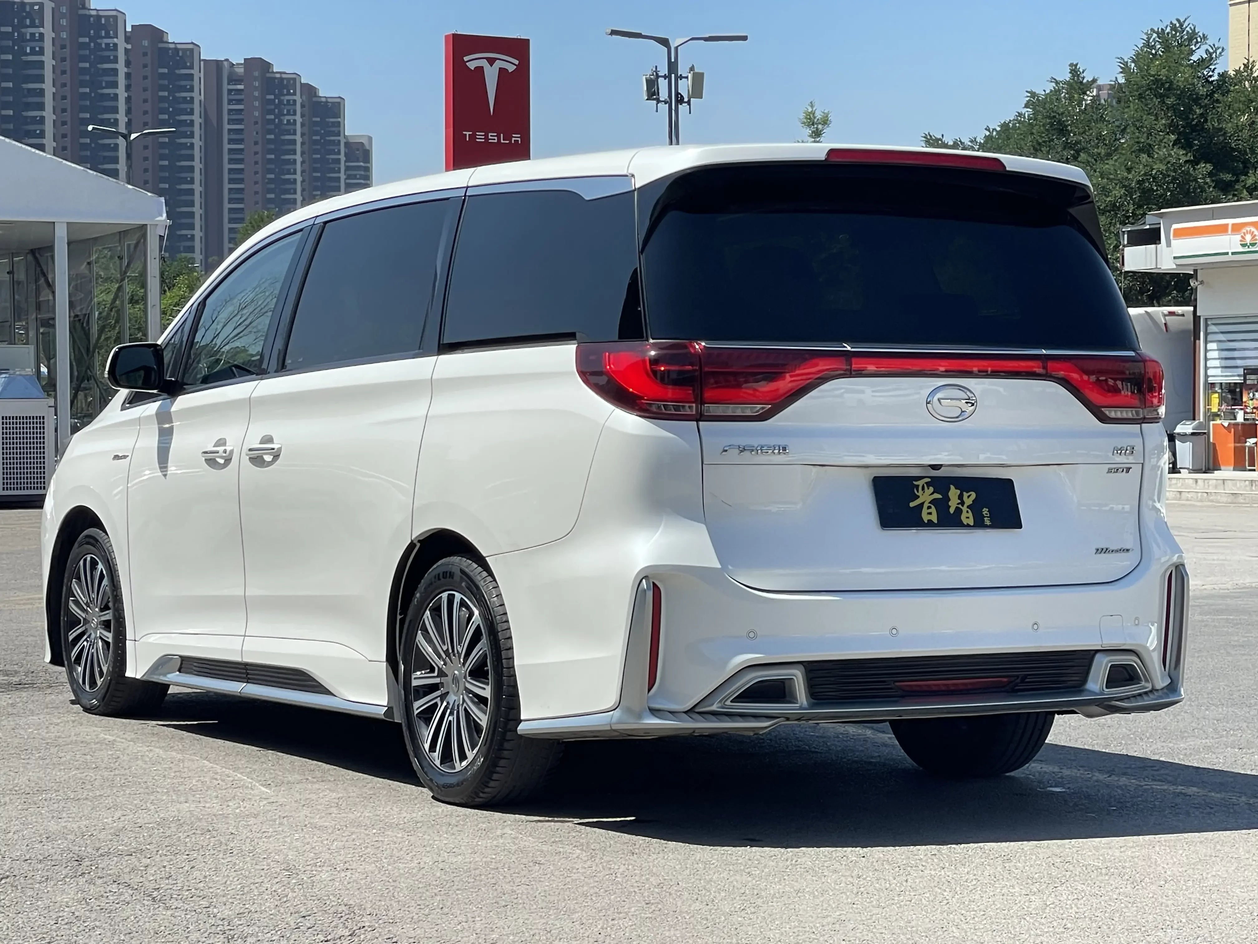 GAC Trumpchi M8