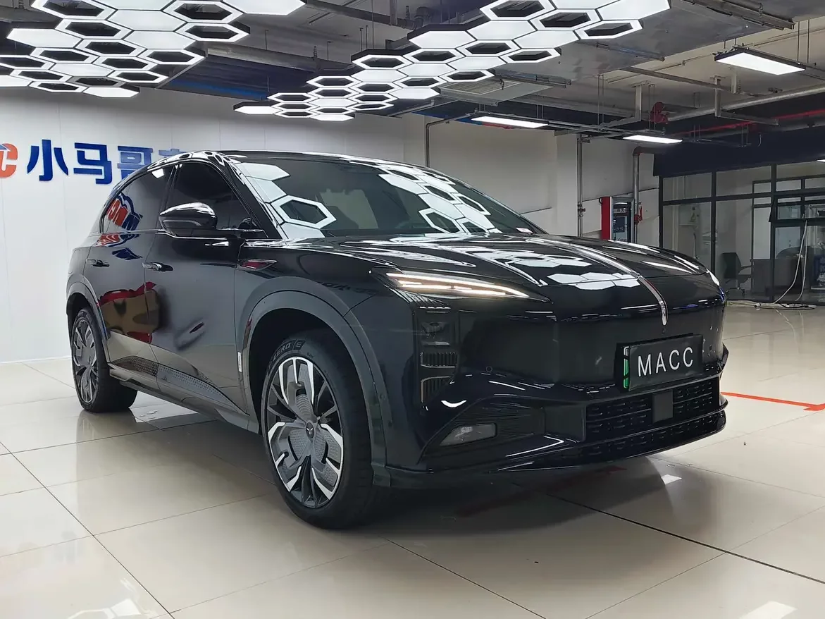Hongqi Red Flag Tiangong 08