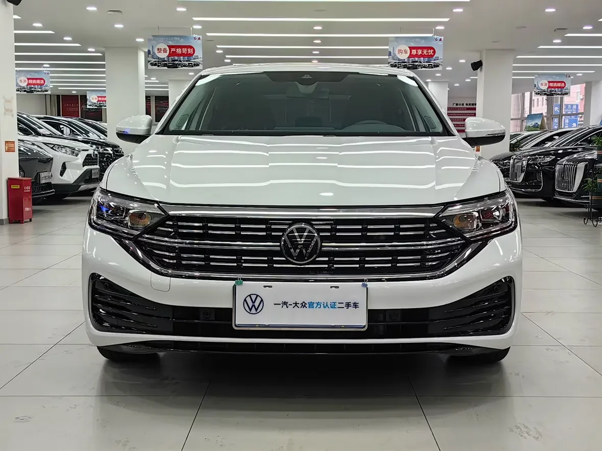 Volkswagen Sagitar