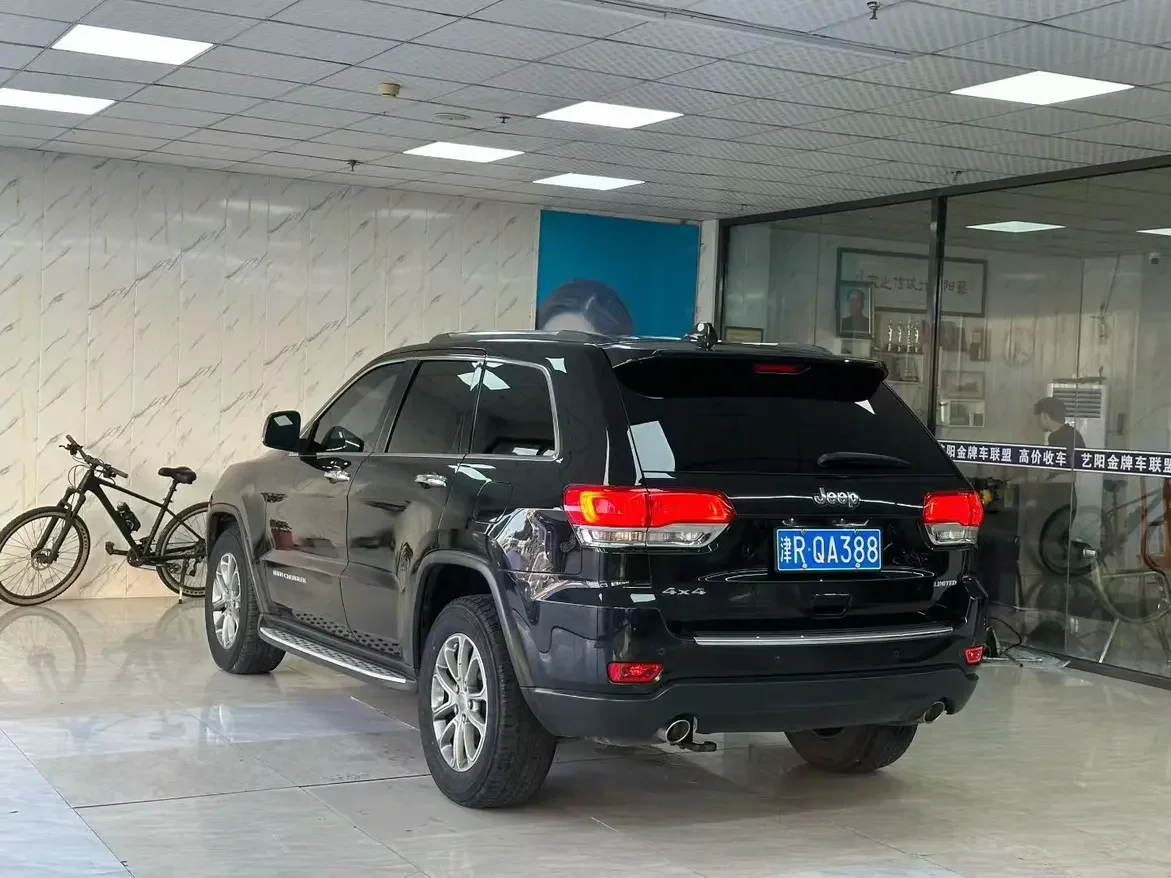 Jeep Grand Cherokee