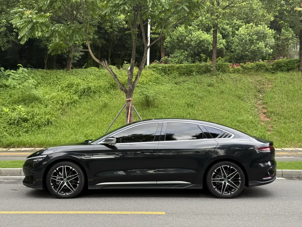 BYD Han EV