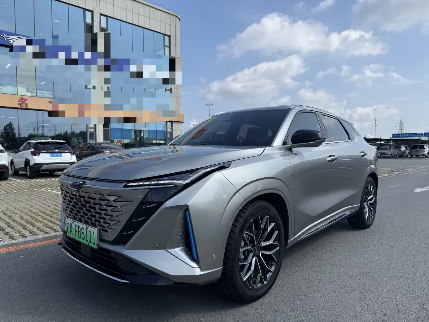 Oshan Changan Auchan Z6 iDD new energy