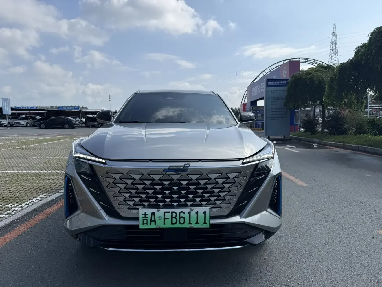 Oshan Changan Auchan Z6 iDD new energy