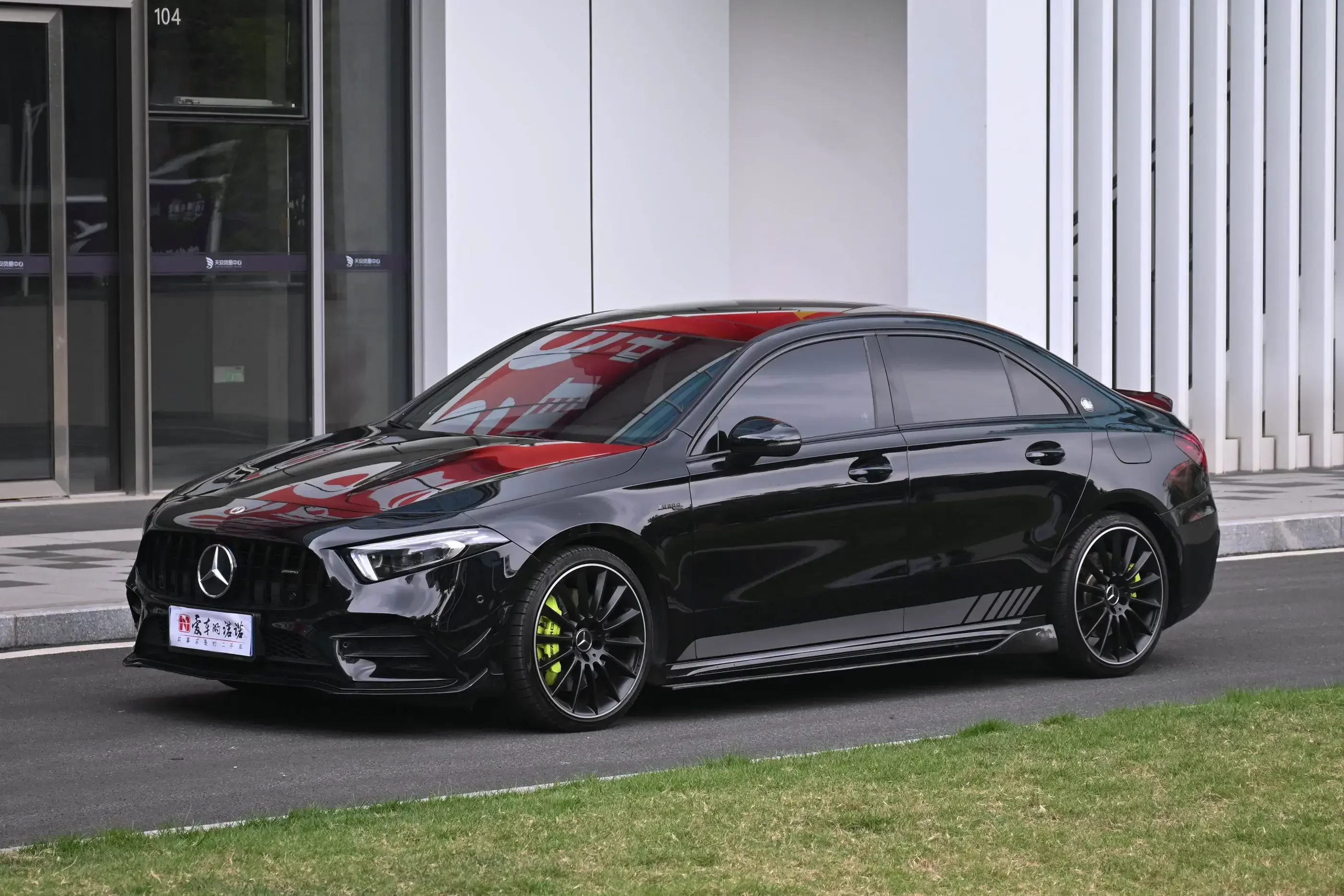 Mercedes-Benz A-Class AMG  из Китая