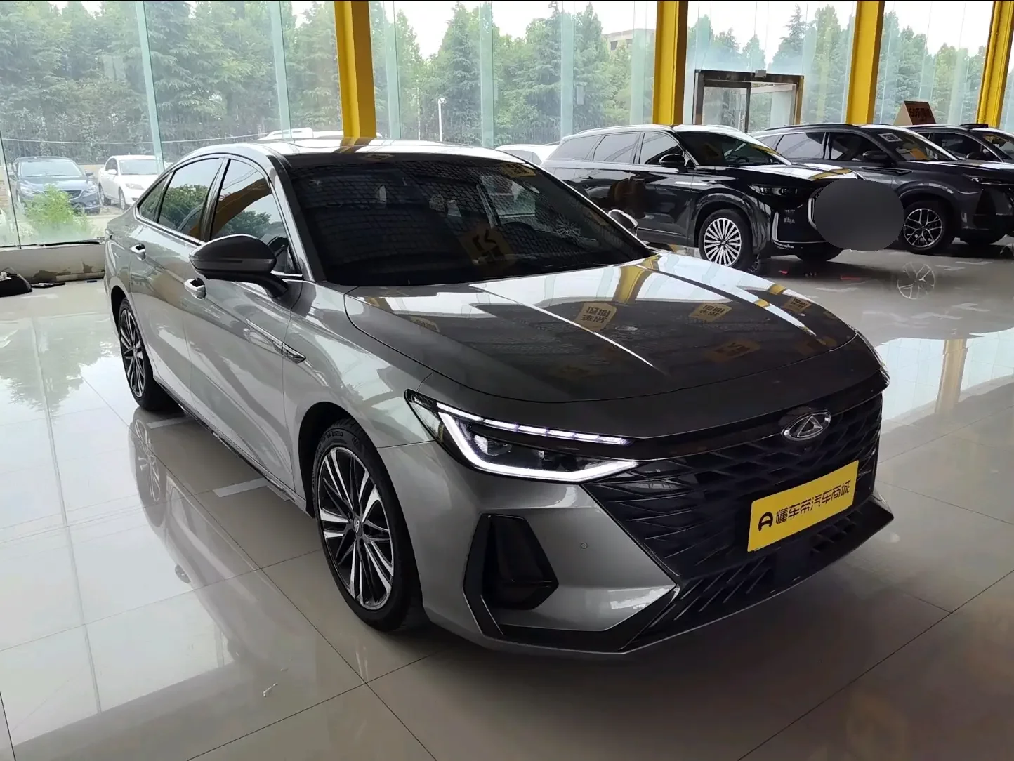 Chery Arrizo 8