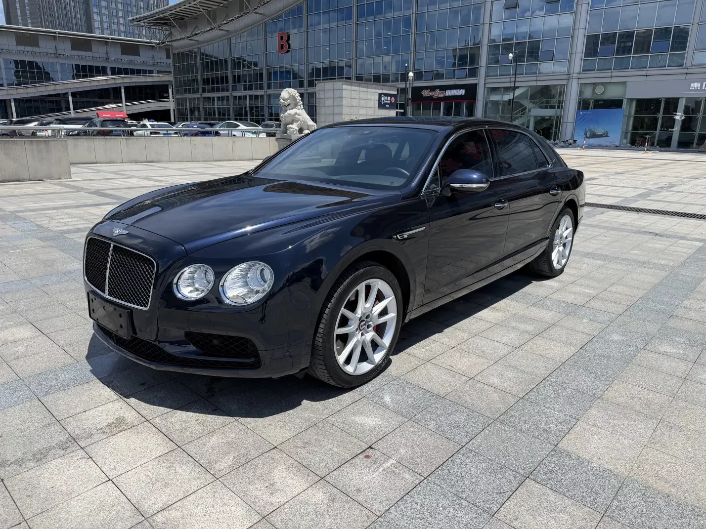 Bentley galloping  из Китая
