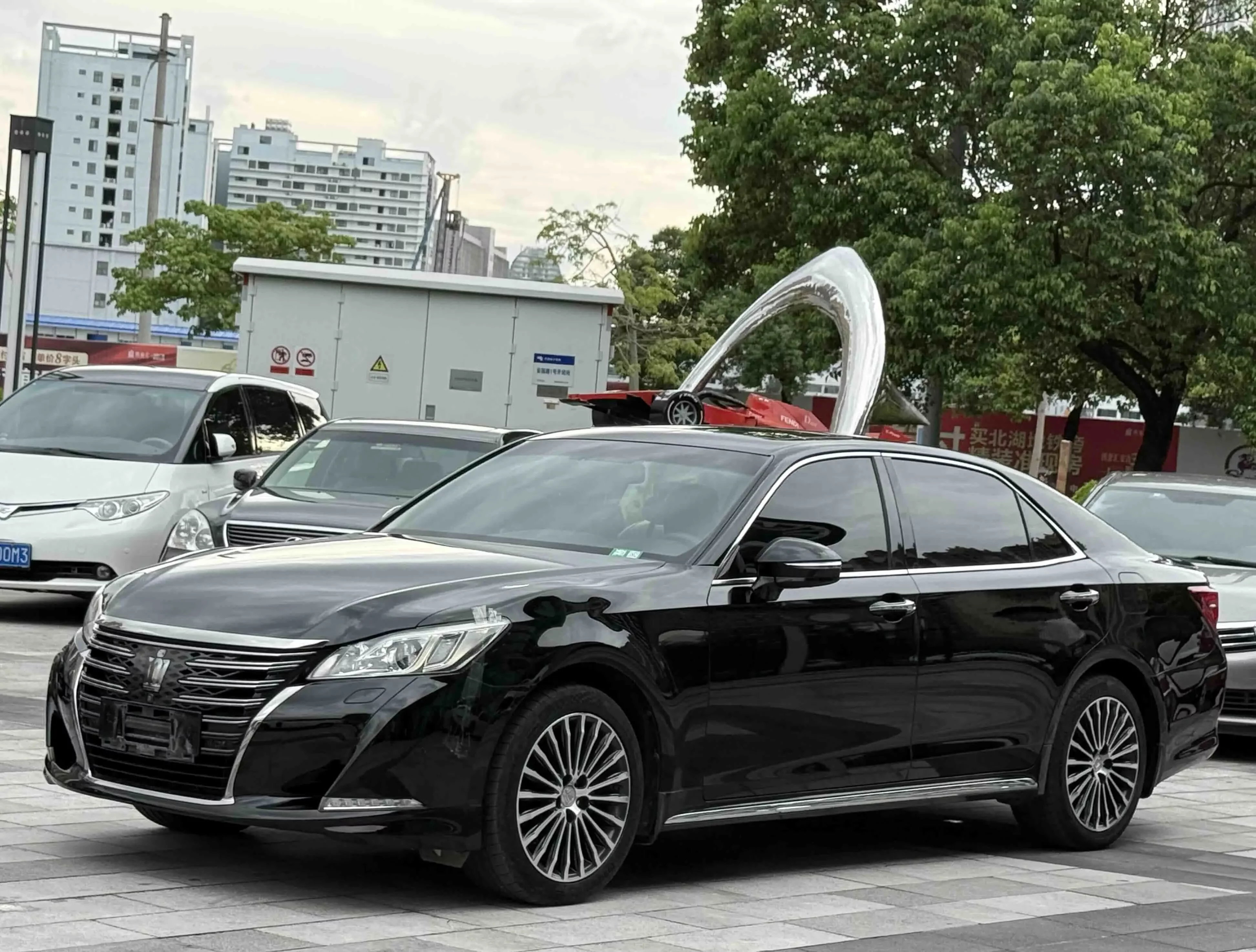 Toyota crown