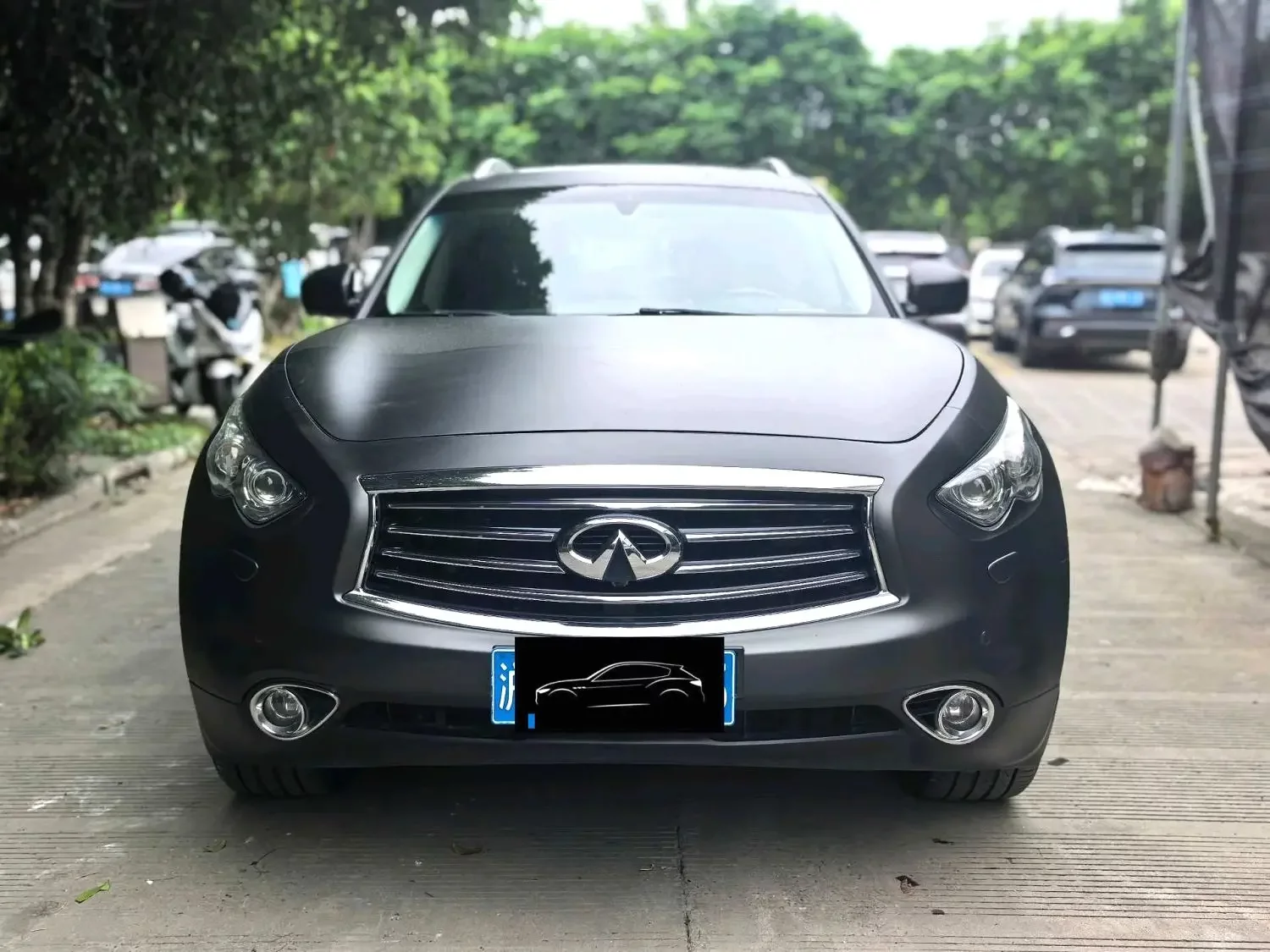 Infiniti QX70  из Китая