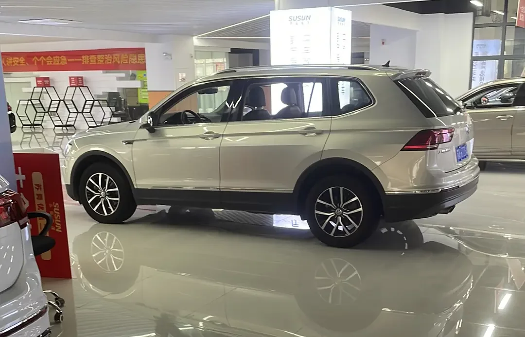 Volkswagen Tiguan L