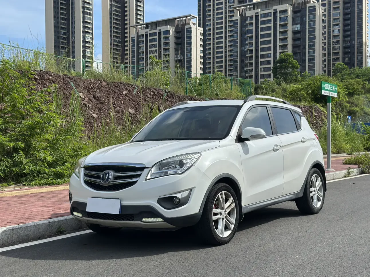 Changan CS35  из Китая
