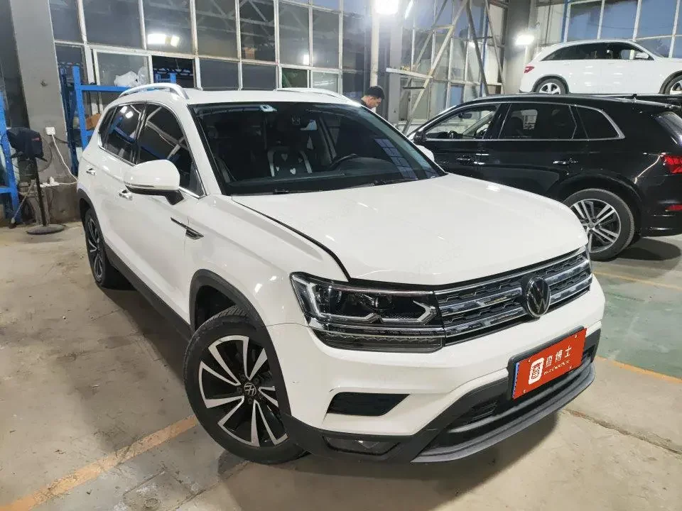 Volkswagen Tharu