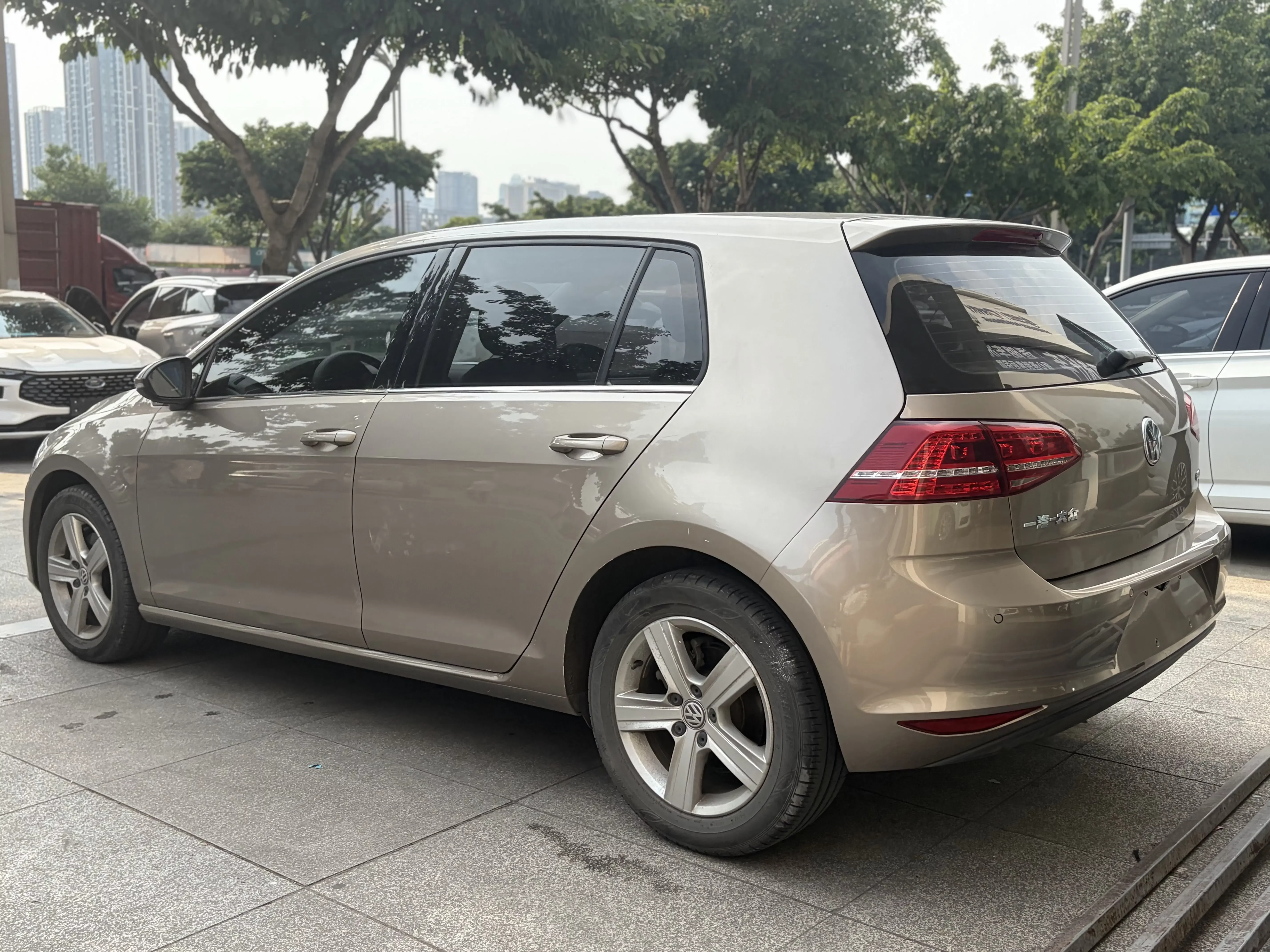 Volkswagen golf