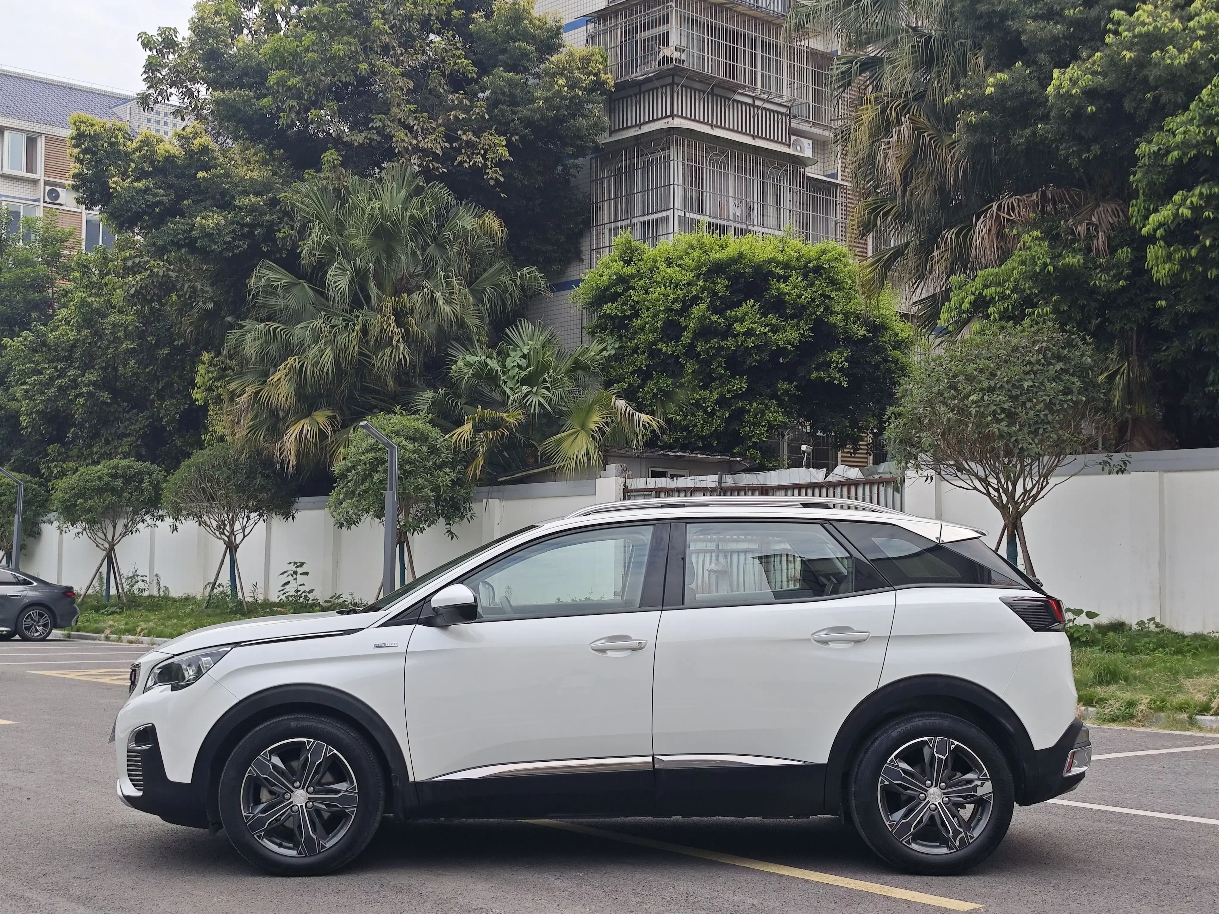 Peugeot 4008