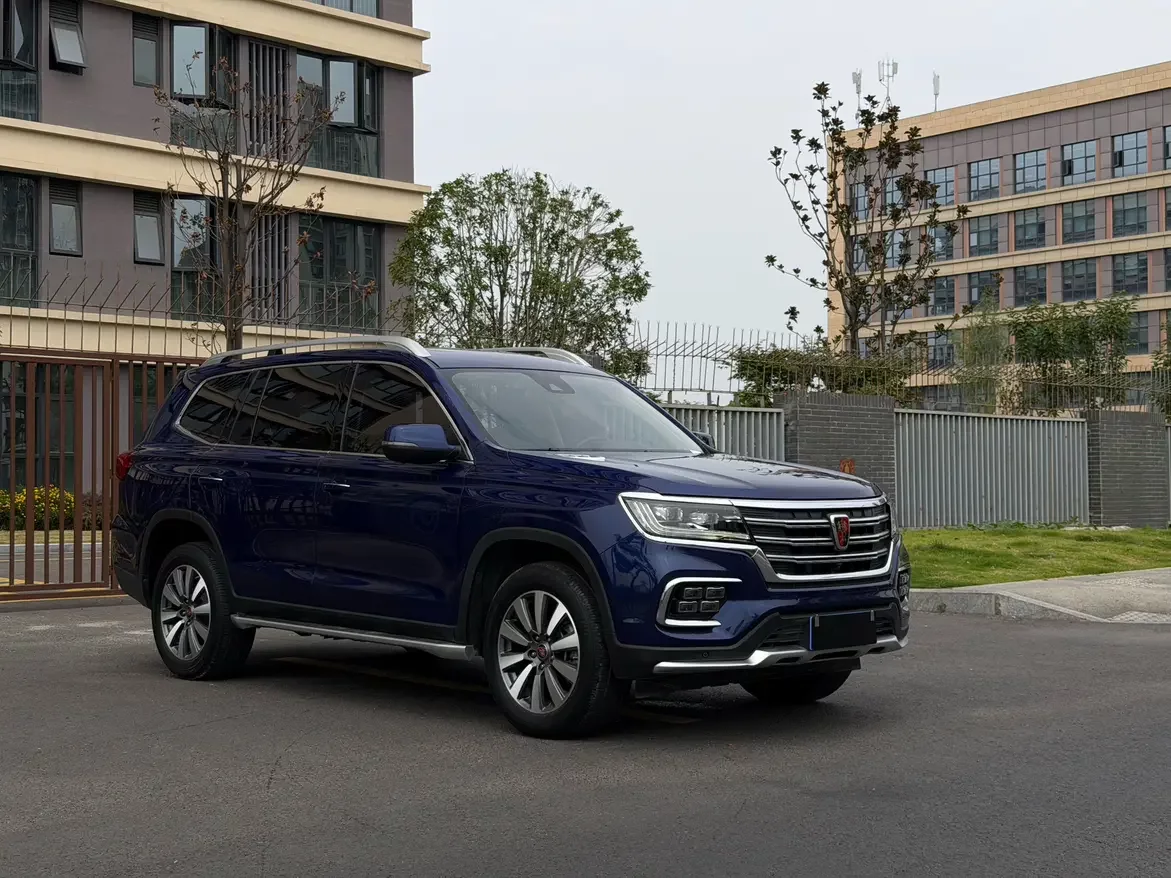 Roewe RX8