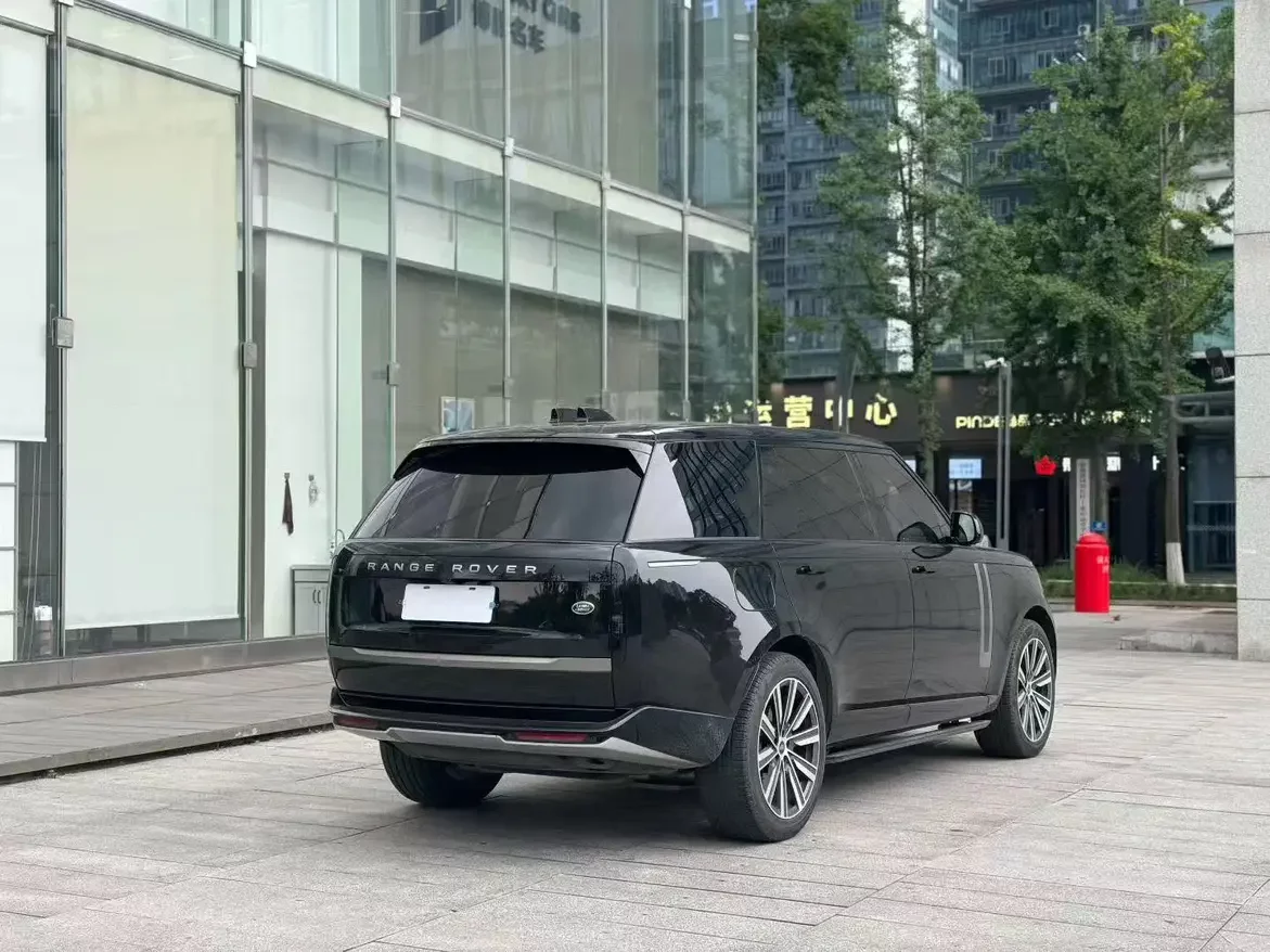 Land Rover range rover