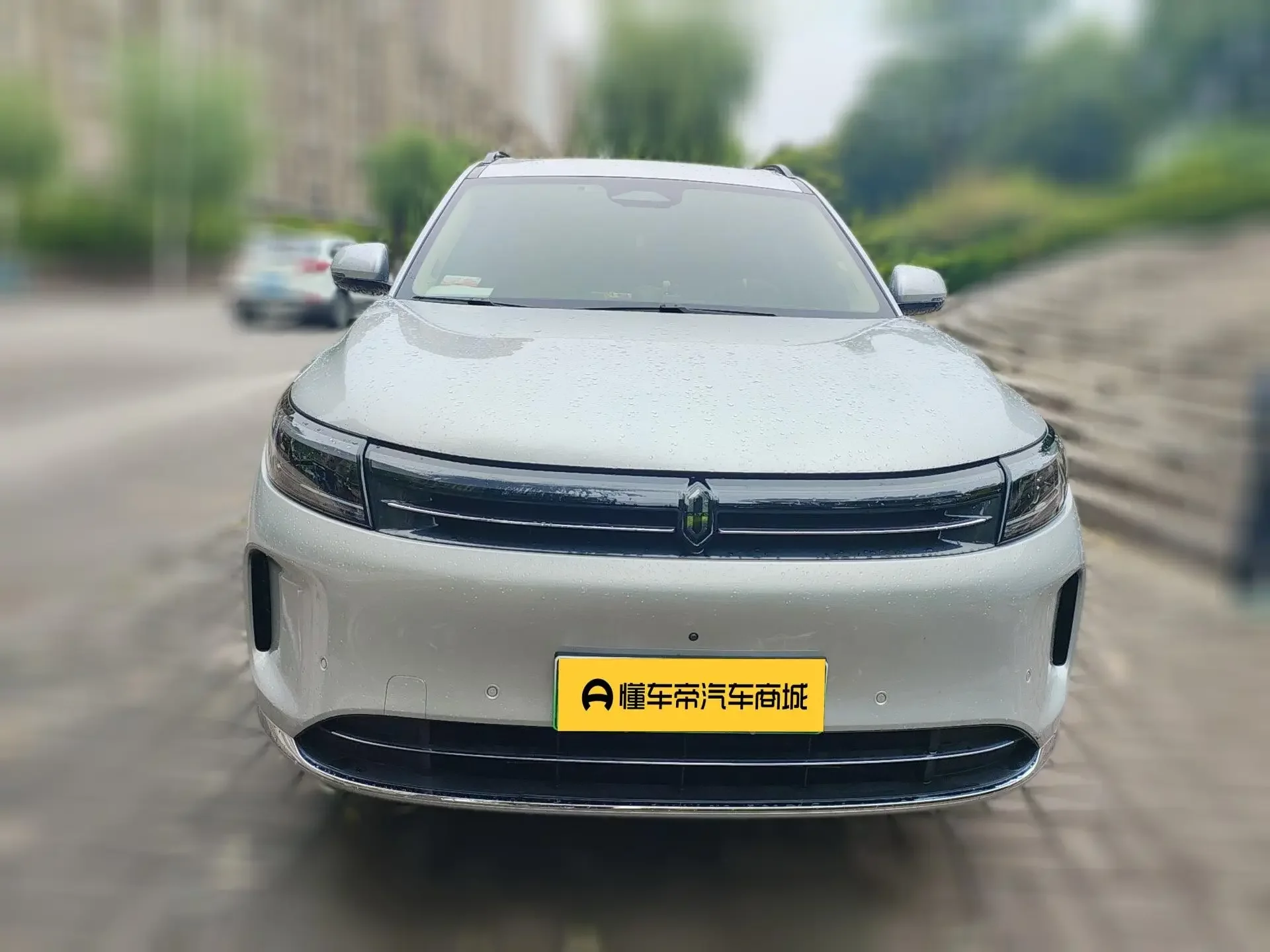 AITO M7