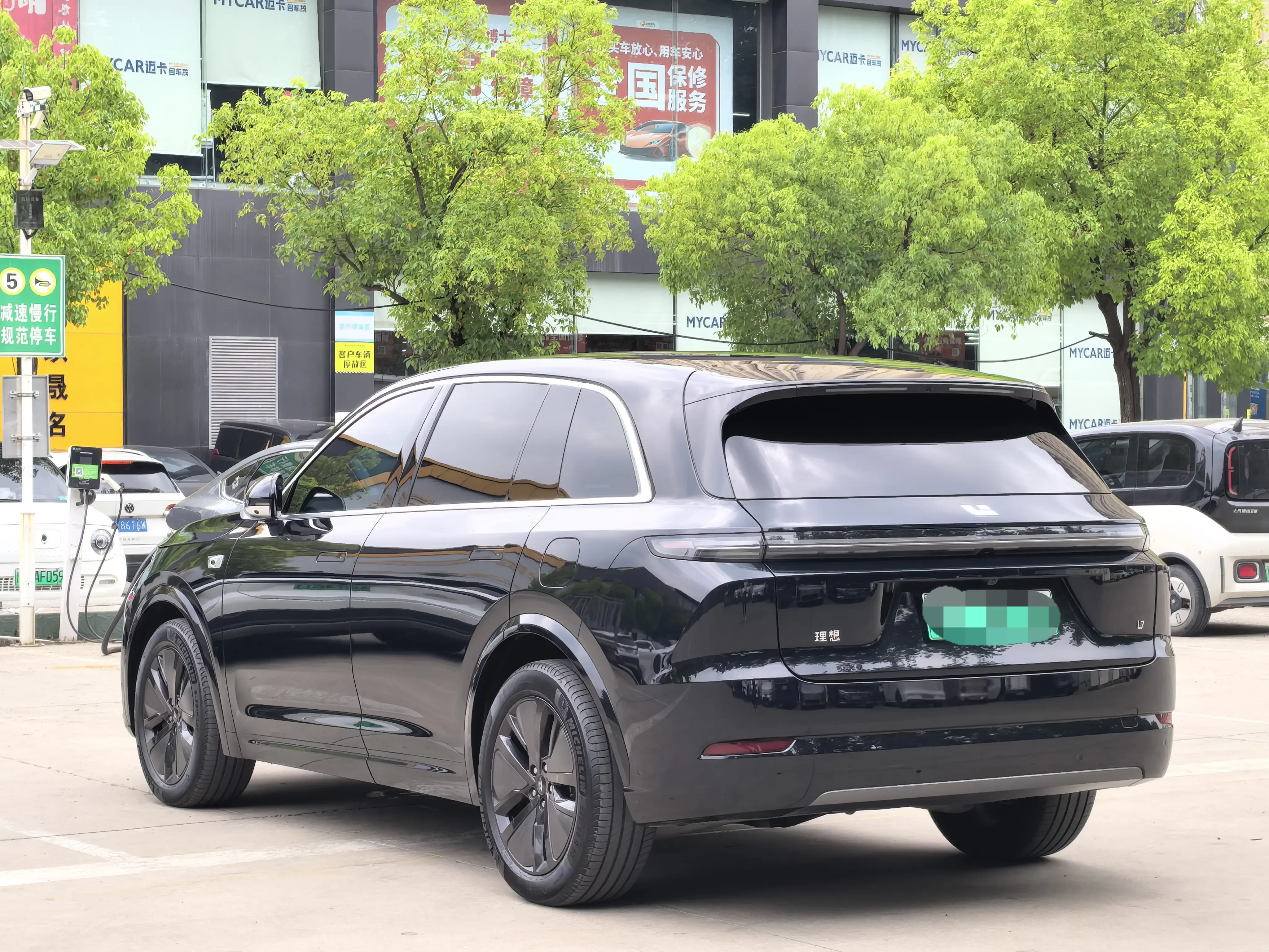Lixiang L7