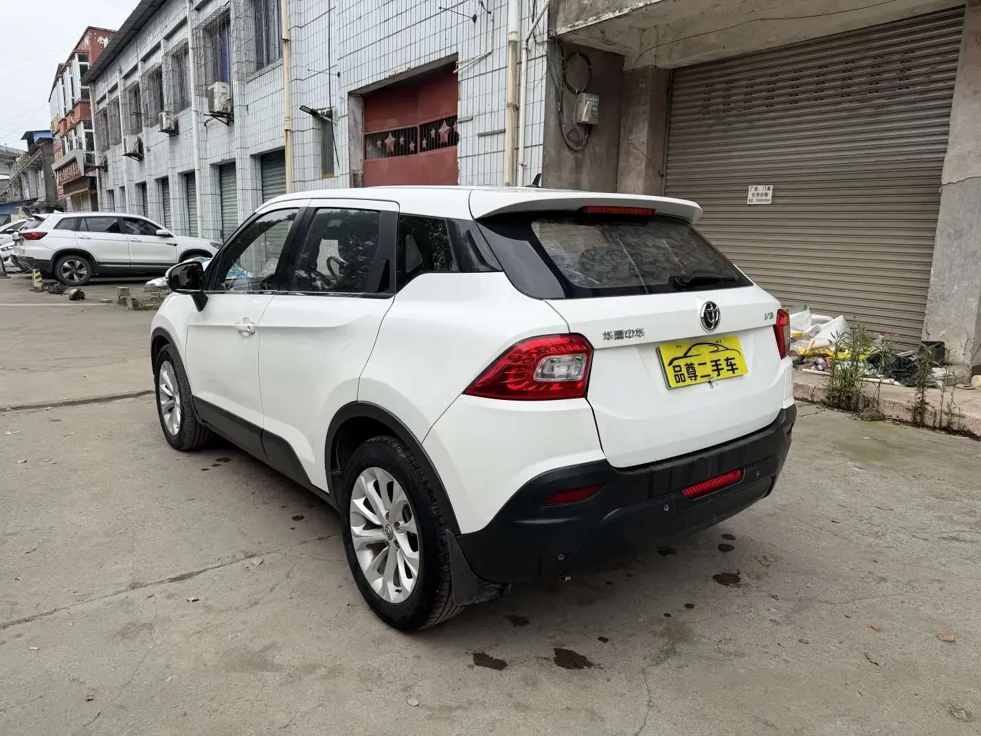 Brilliance China V3