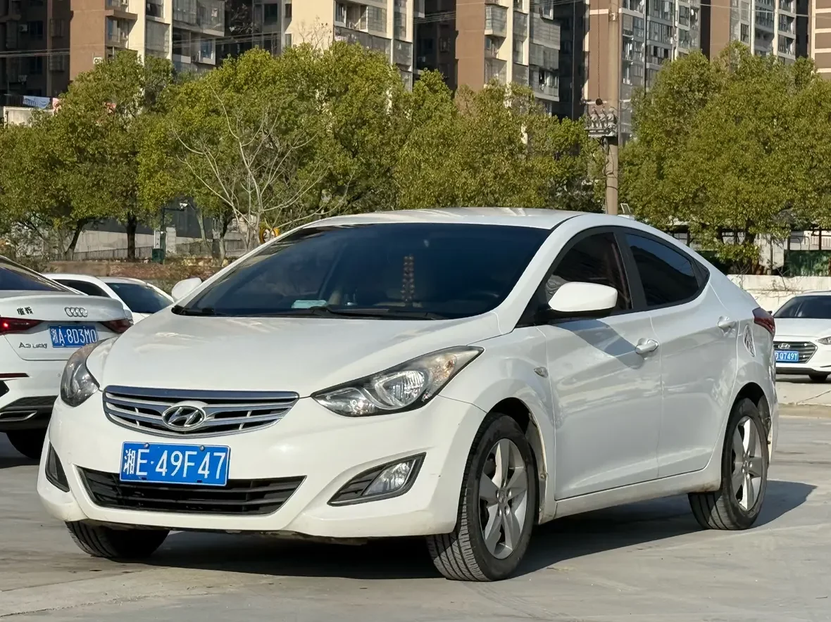 Hyundai Elantra