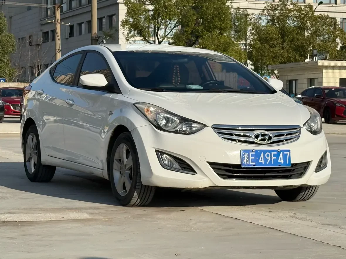 Hyundai Elantra