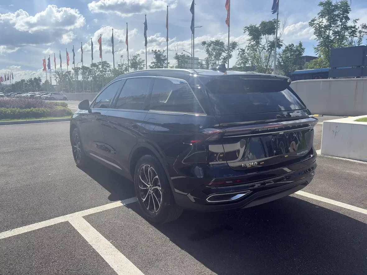 Lincoln navigator