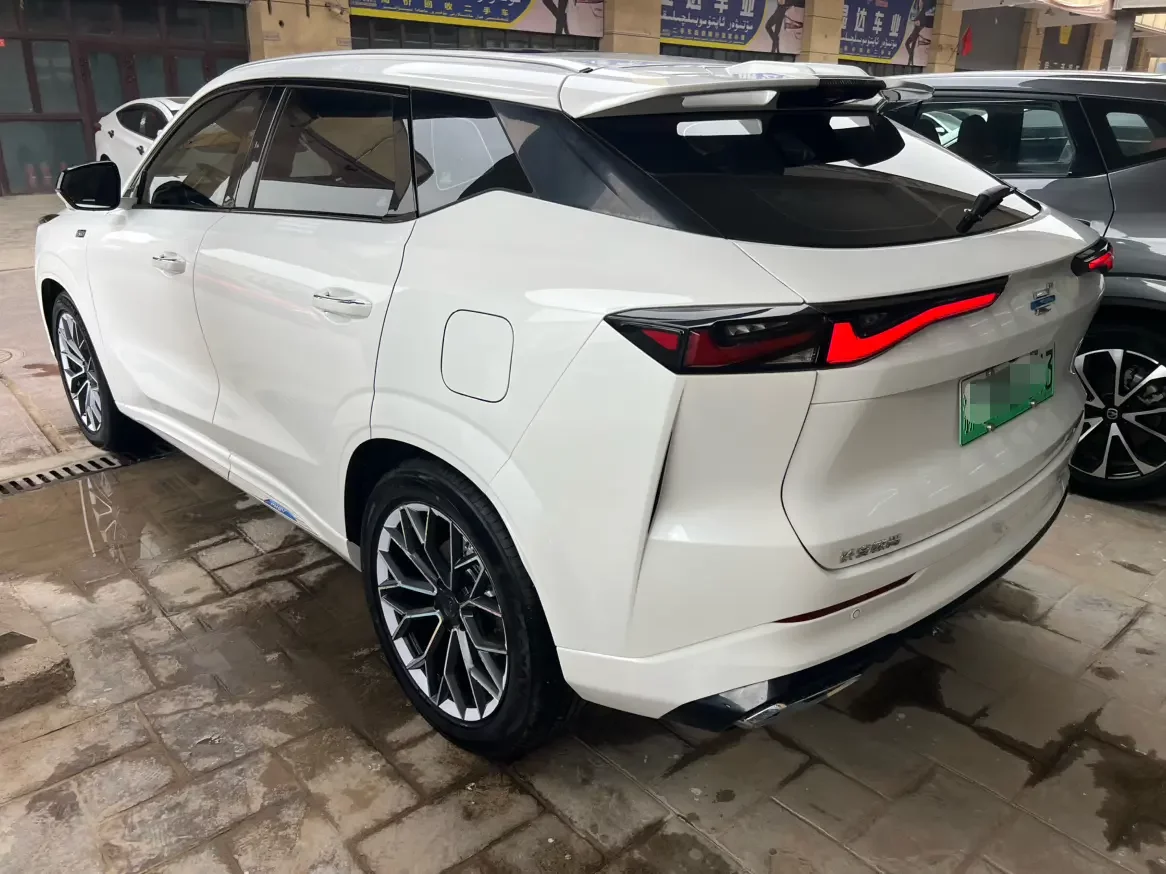 Oshan Changan Auchan Z6 iDD new energy