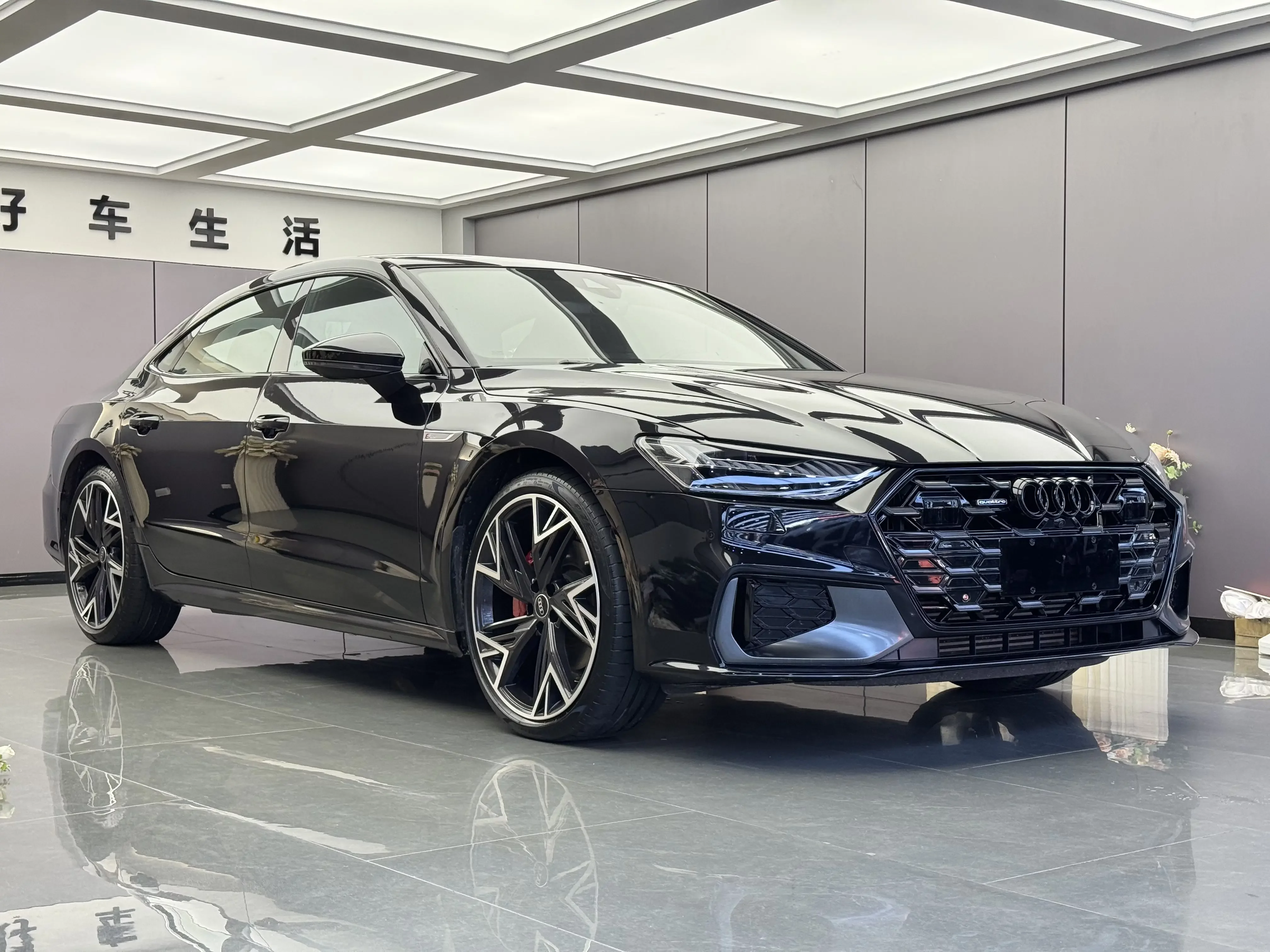 Audi A7L