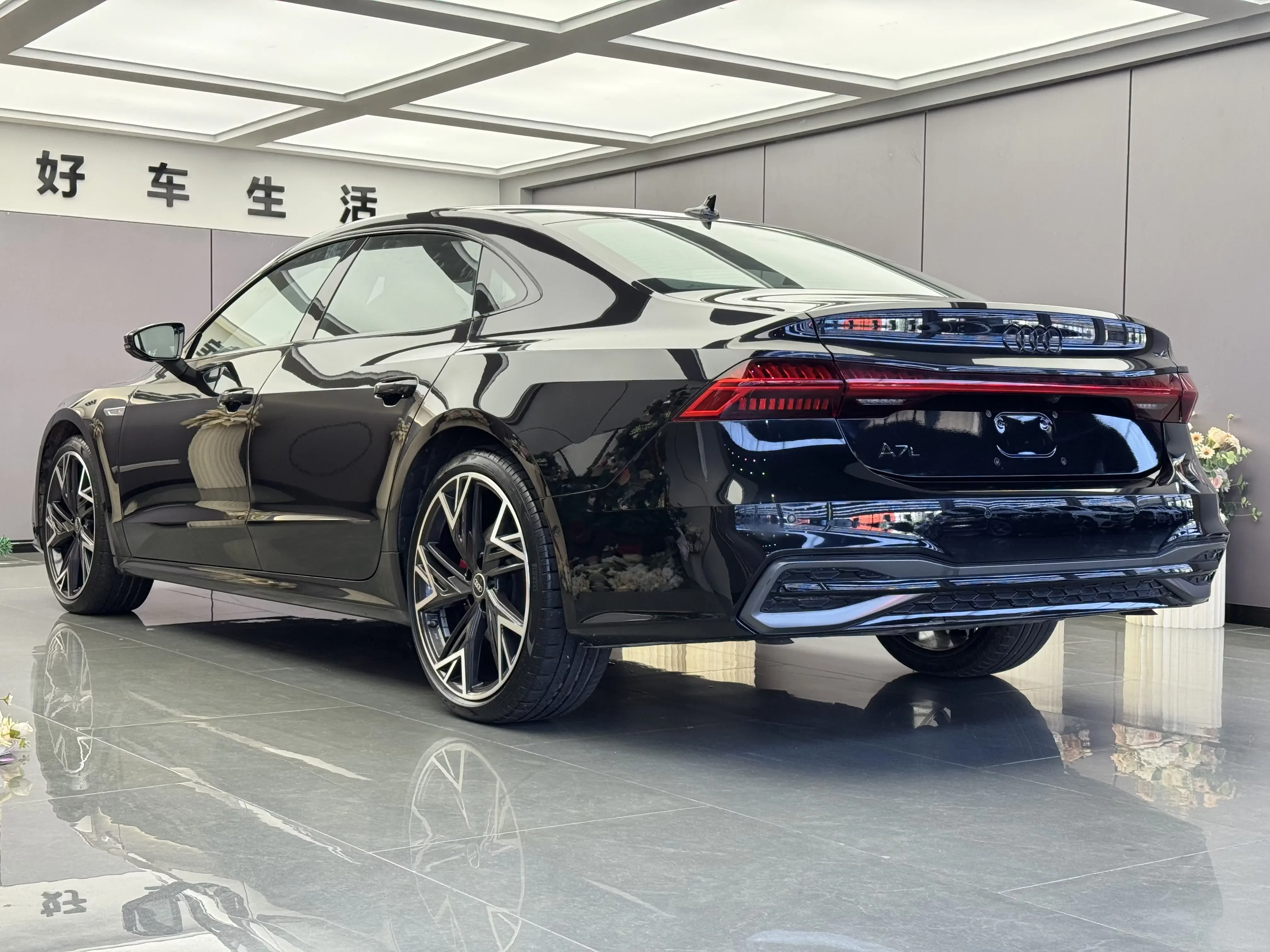 Audi A7L