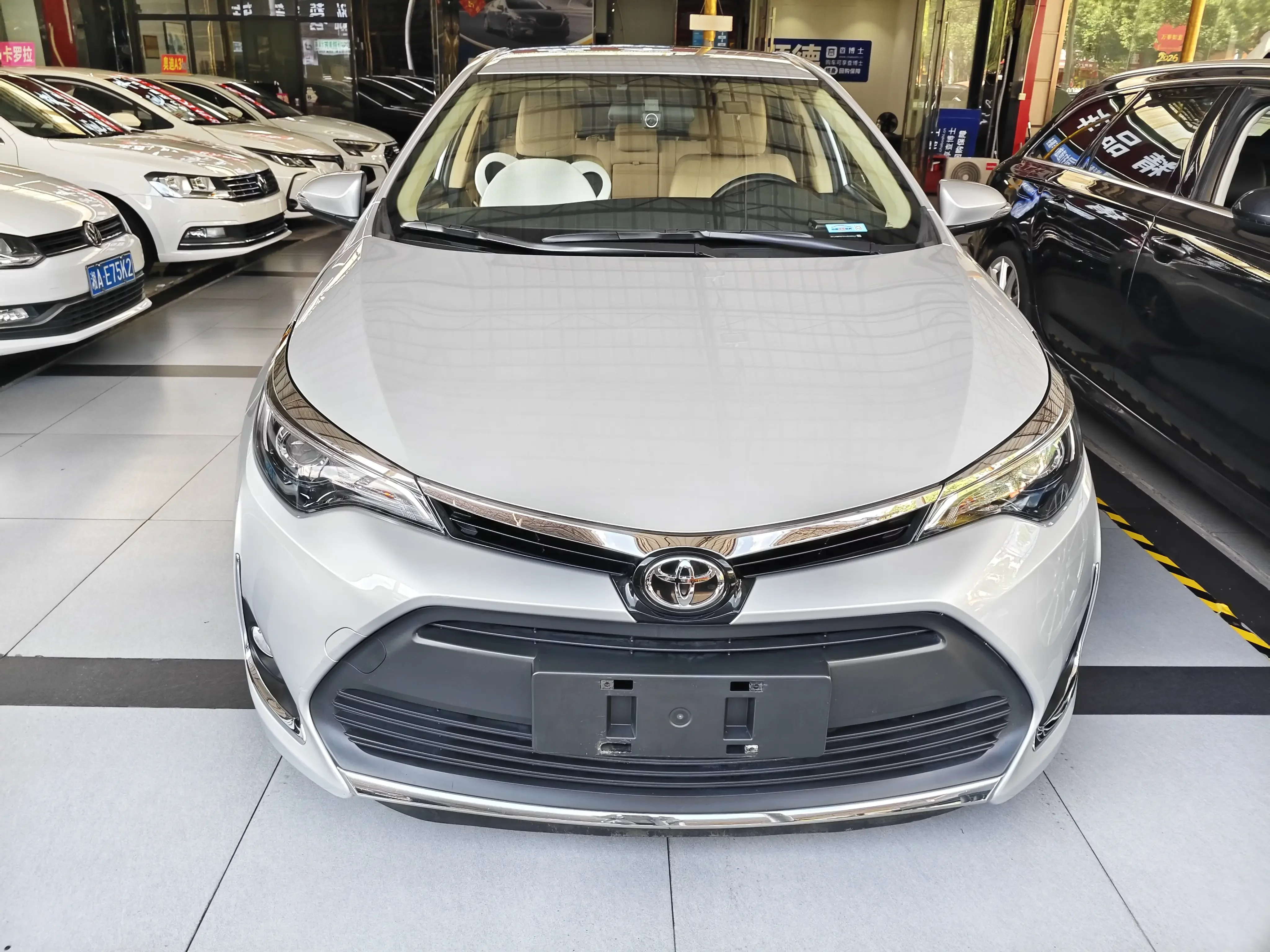 Toyota Levin (Lei Ling)  из Китая