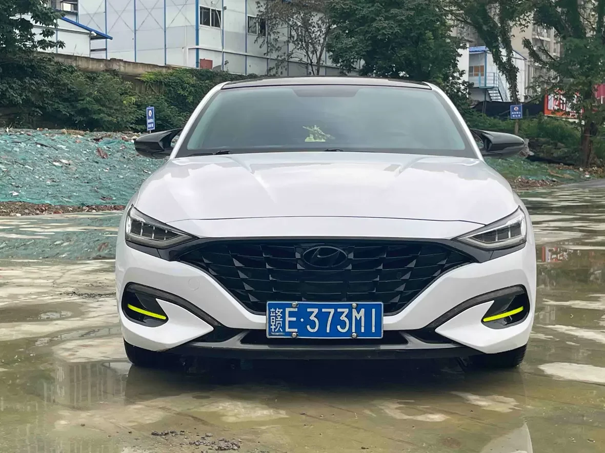 Hyundai Lafesta