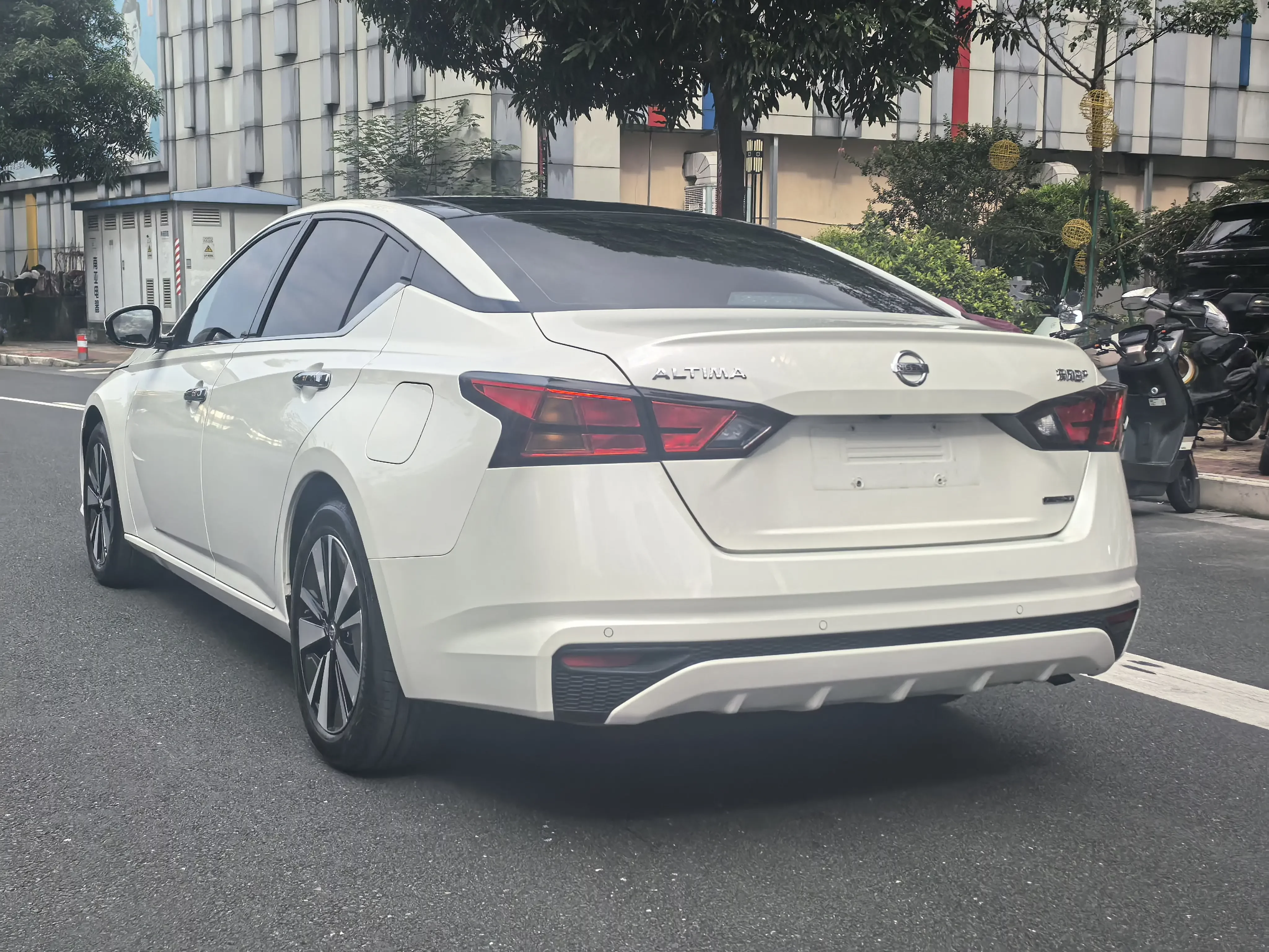 Nissan Altima