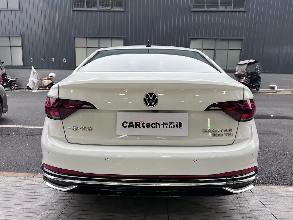 Volkswagen Sagitar