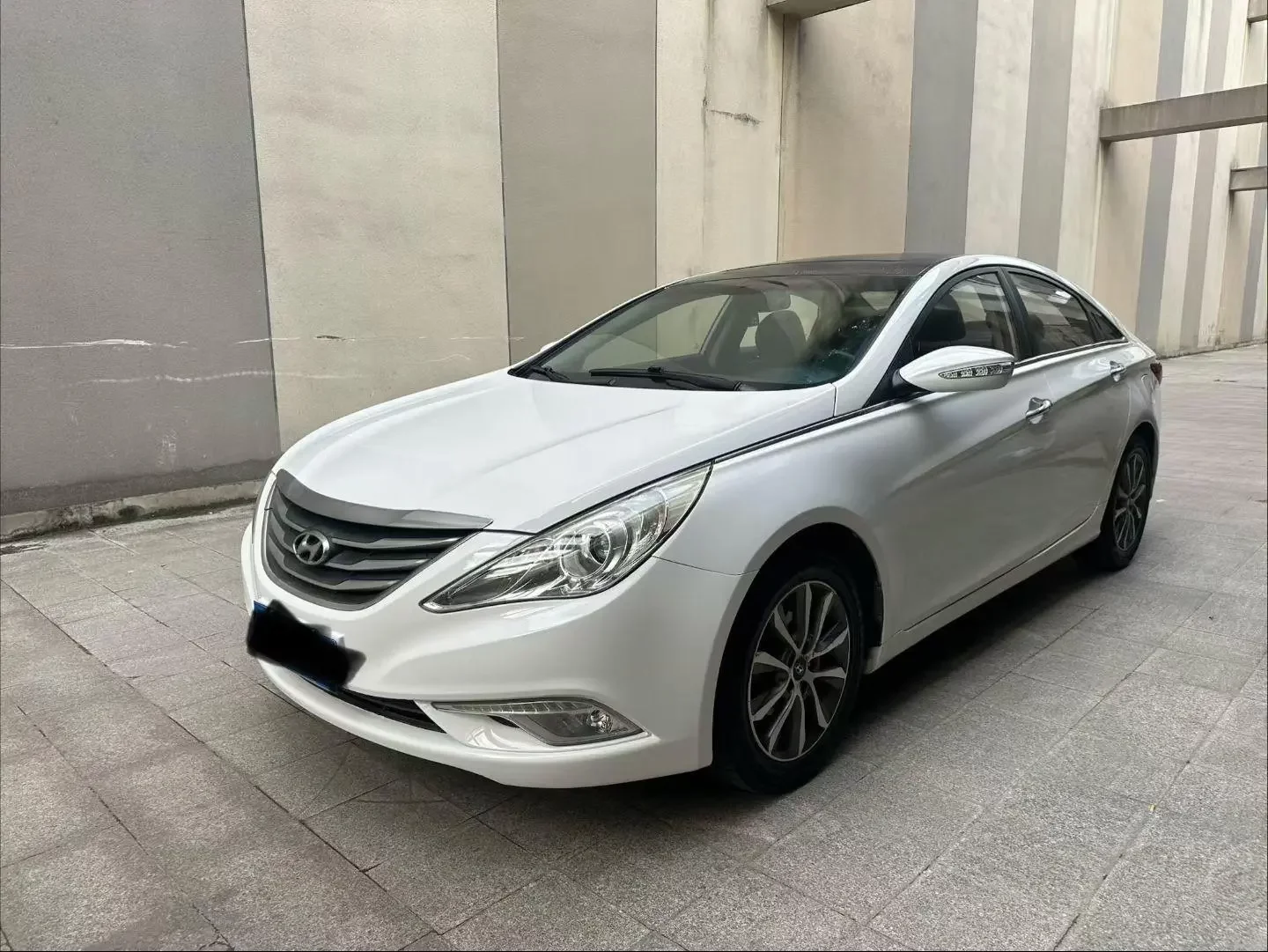 Hyundai sonata eight