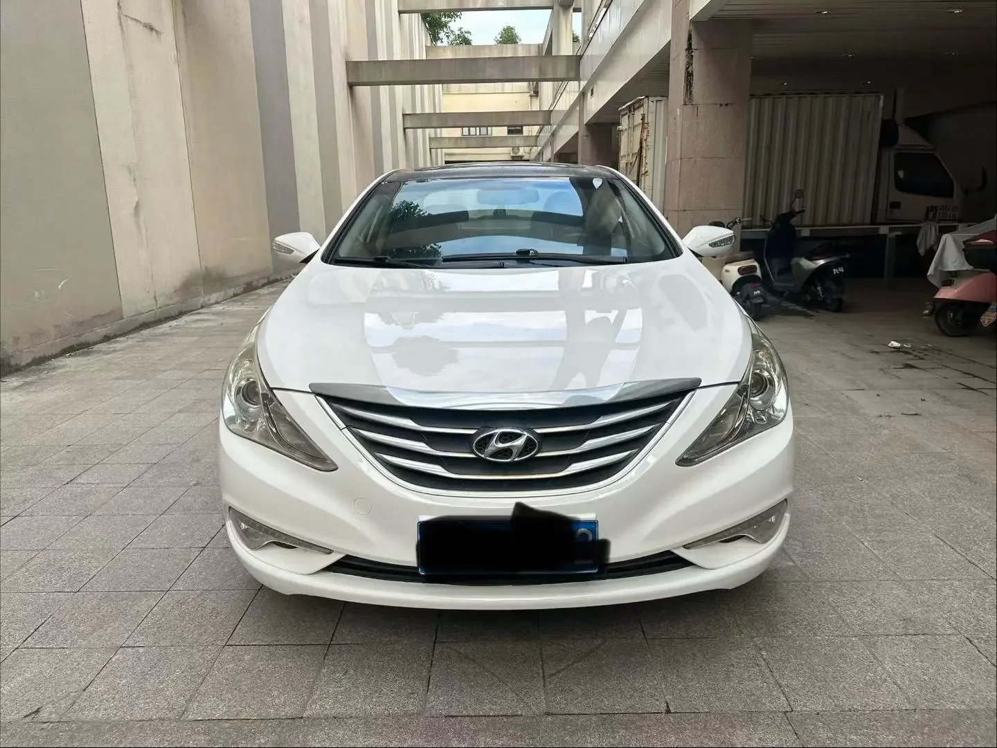 Hyundai sonata eight