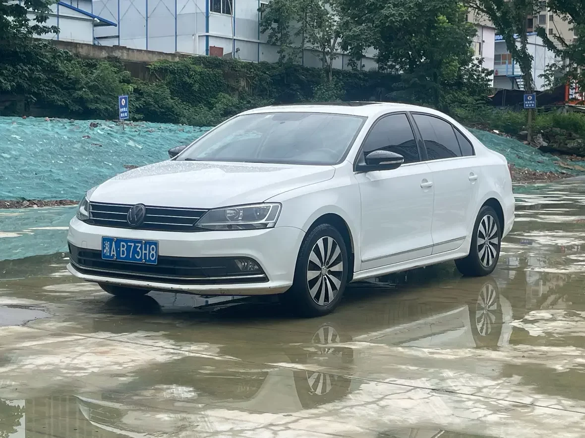 Volkswagen Sagitar