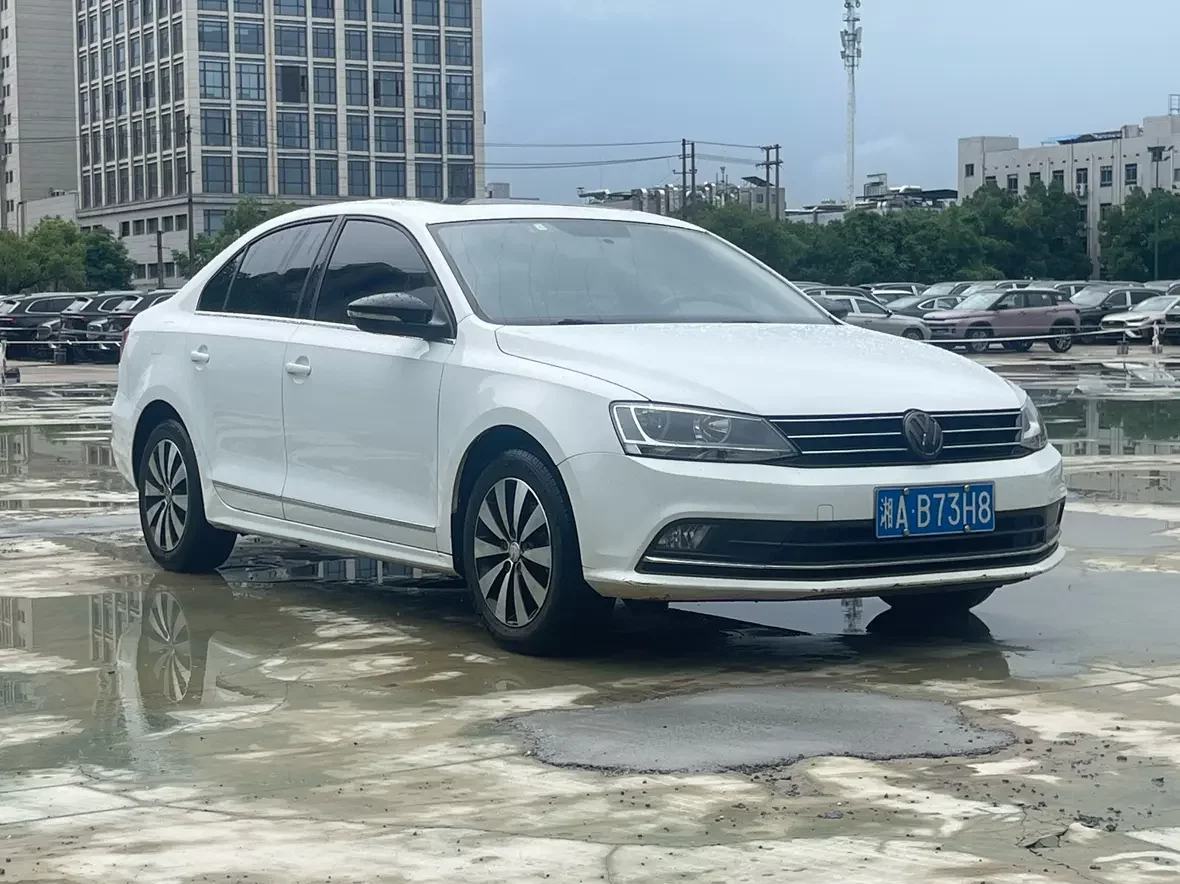 Volkswagen Sagitar