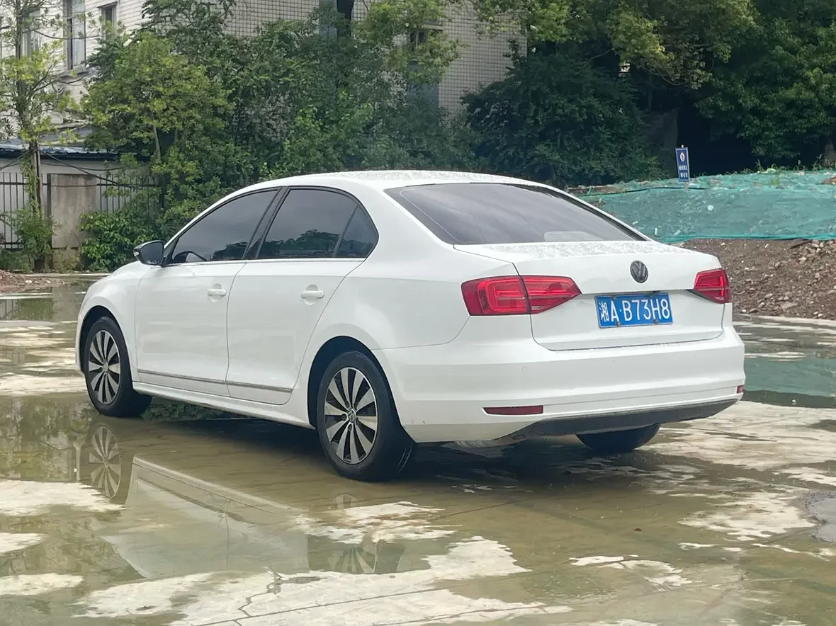 Volkswagen Sagitar
