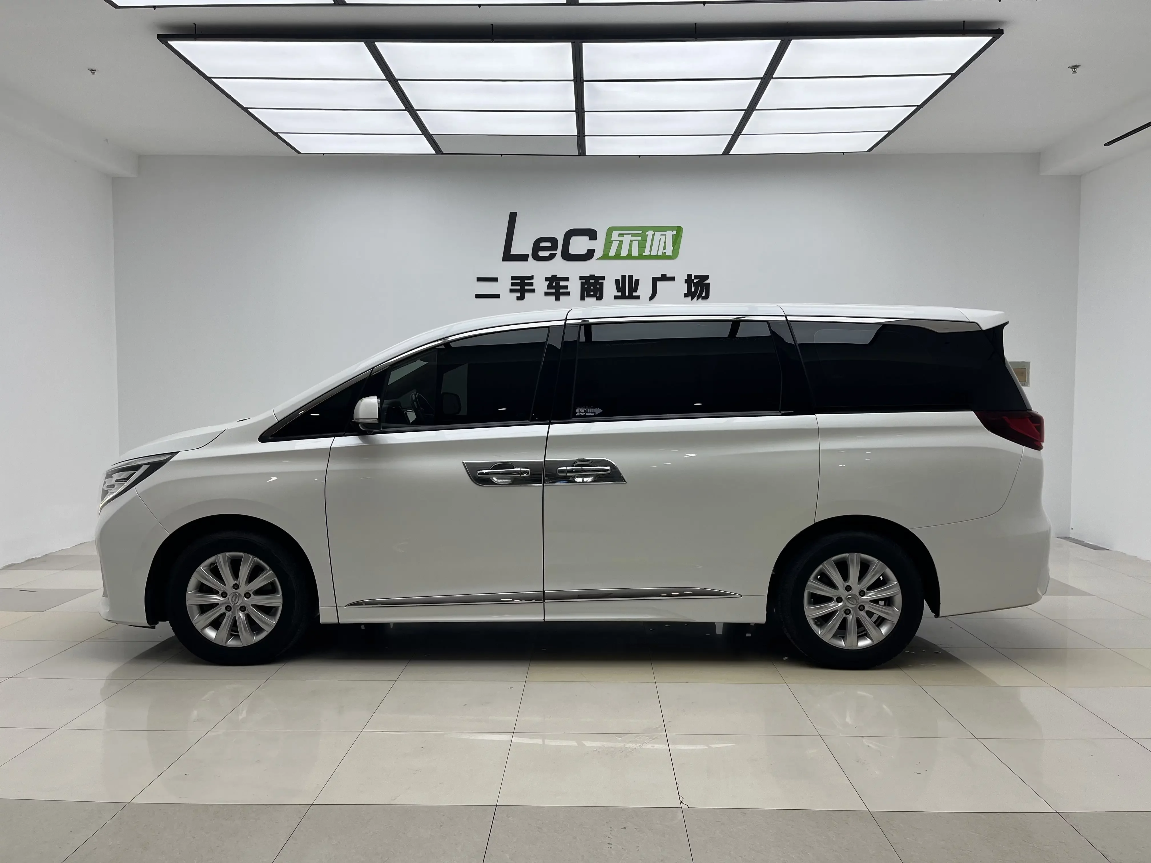 GAC Trumpchi M8