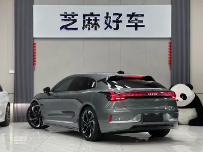 ZEEKR 001