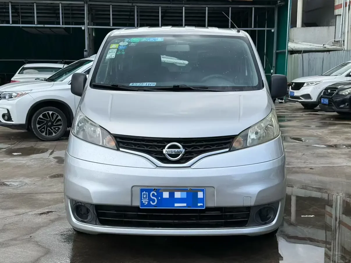Nissan NV200