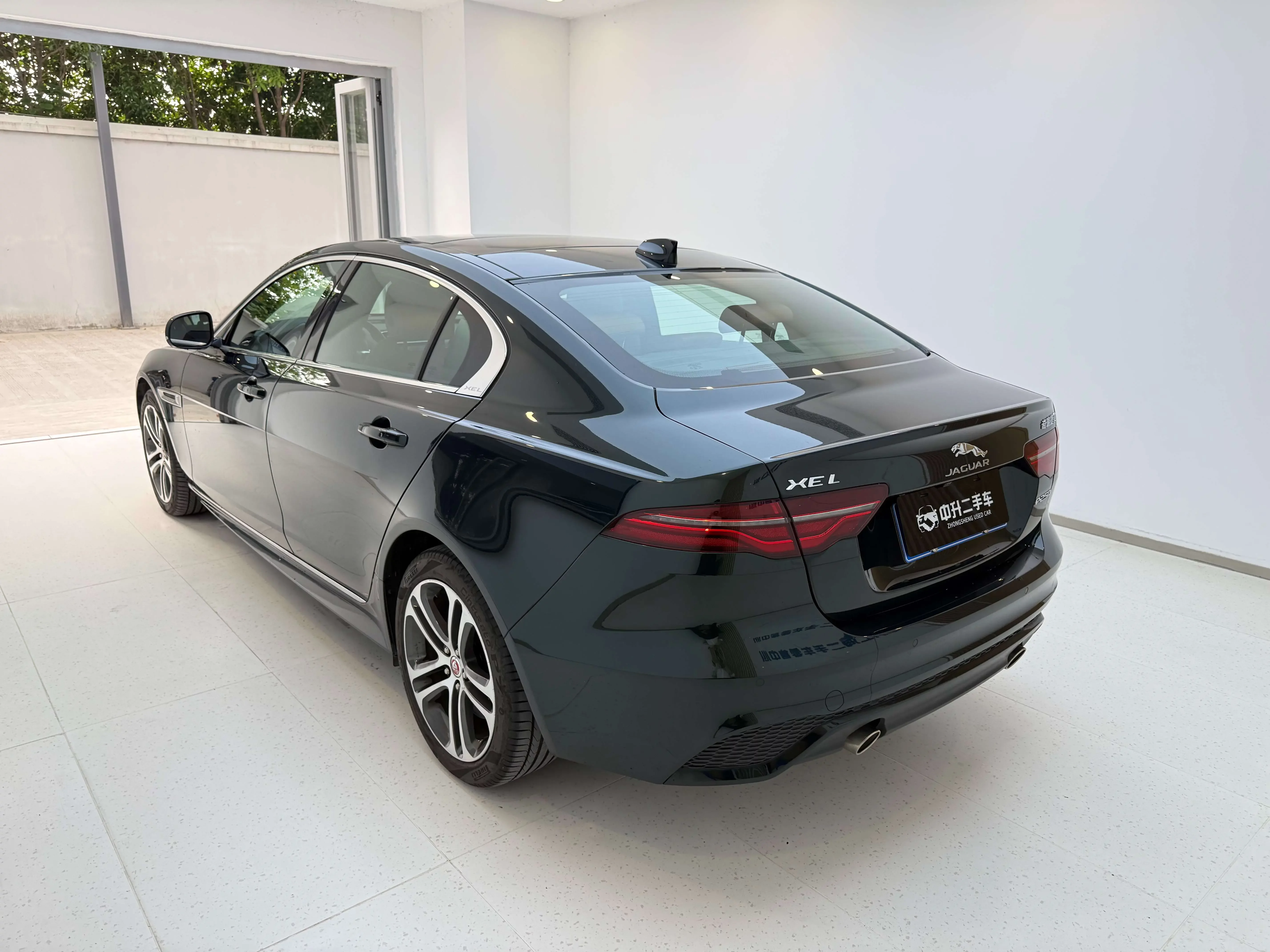 Jaguar XEL