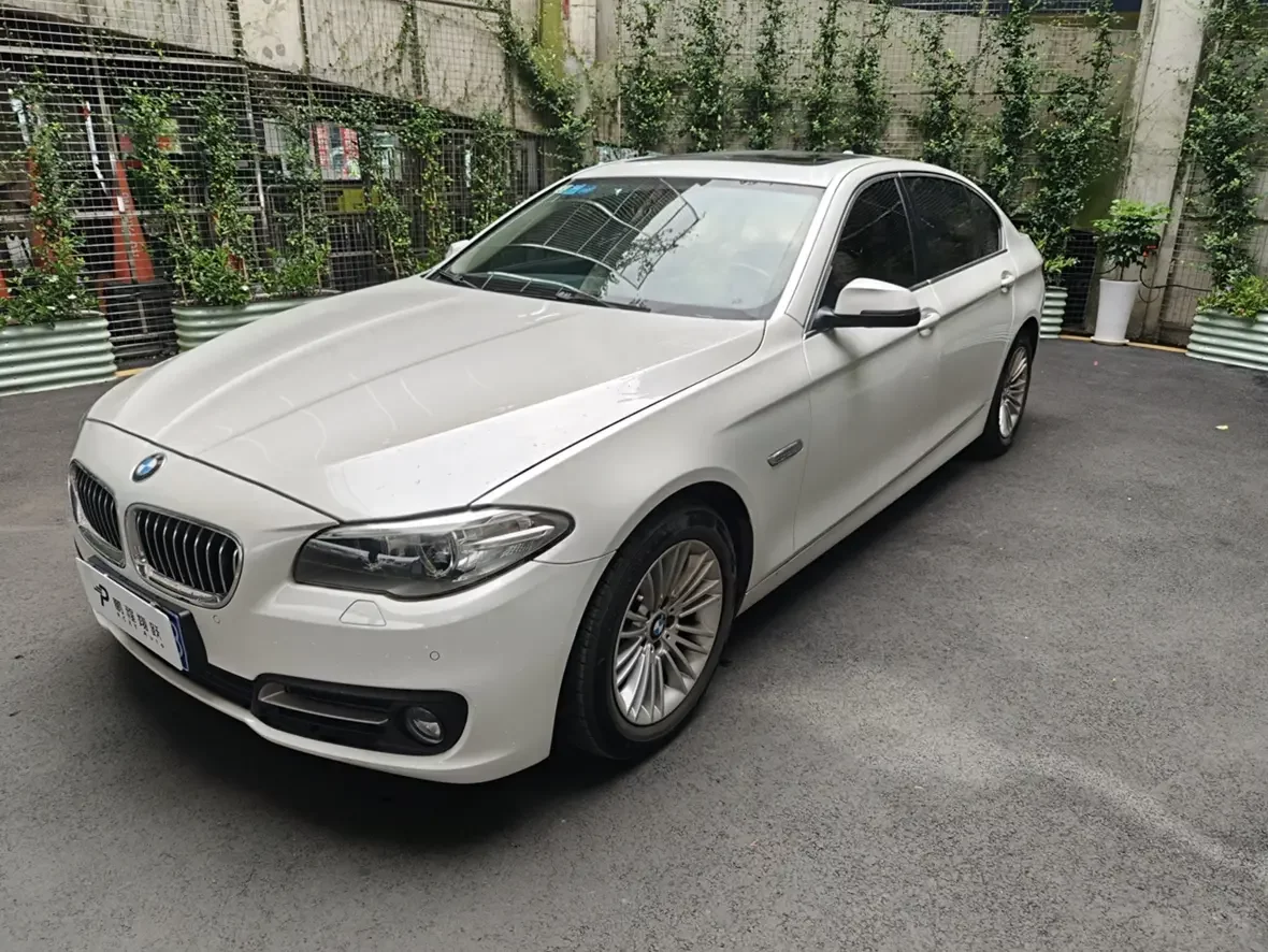 BMW 5 Series  из Китая