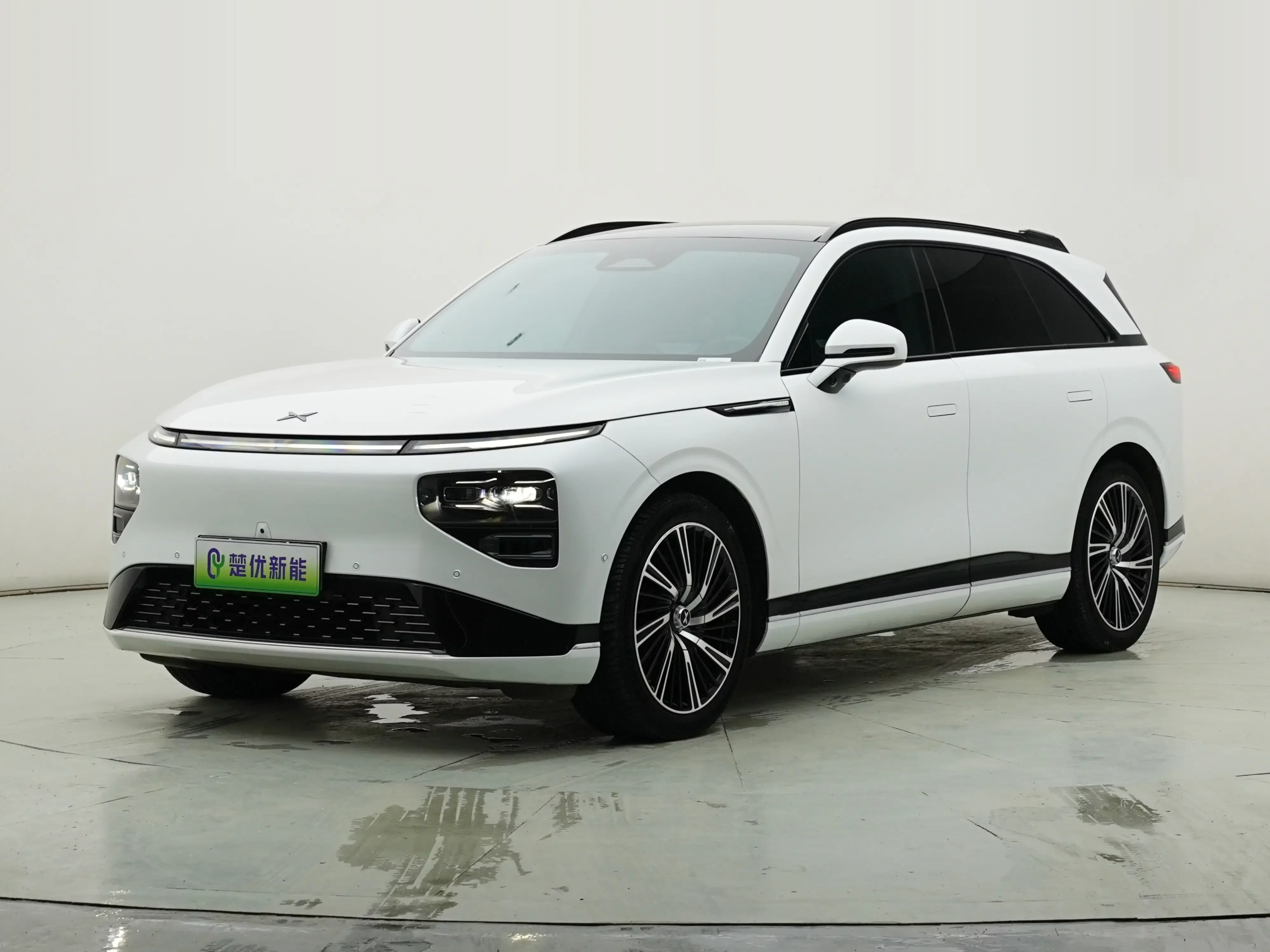 Xpeng G9