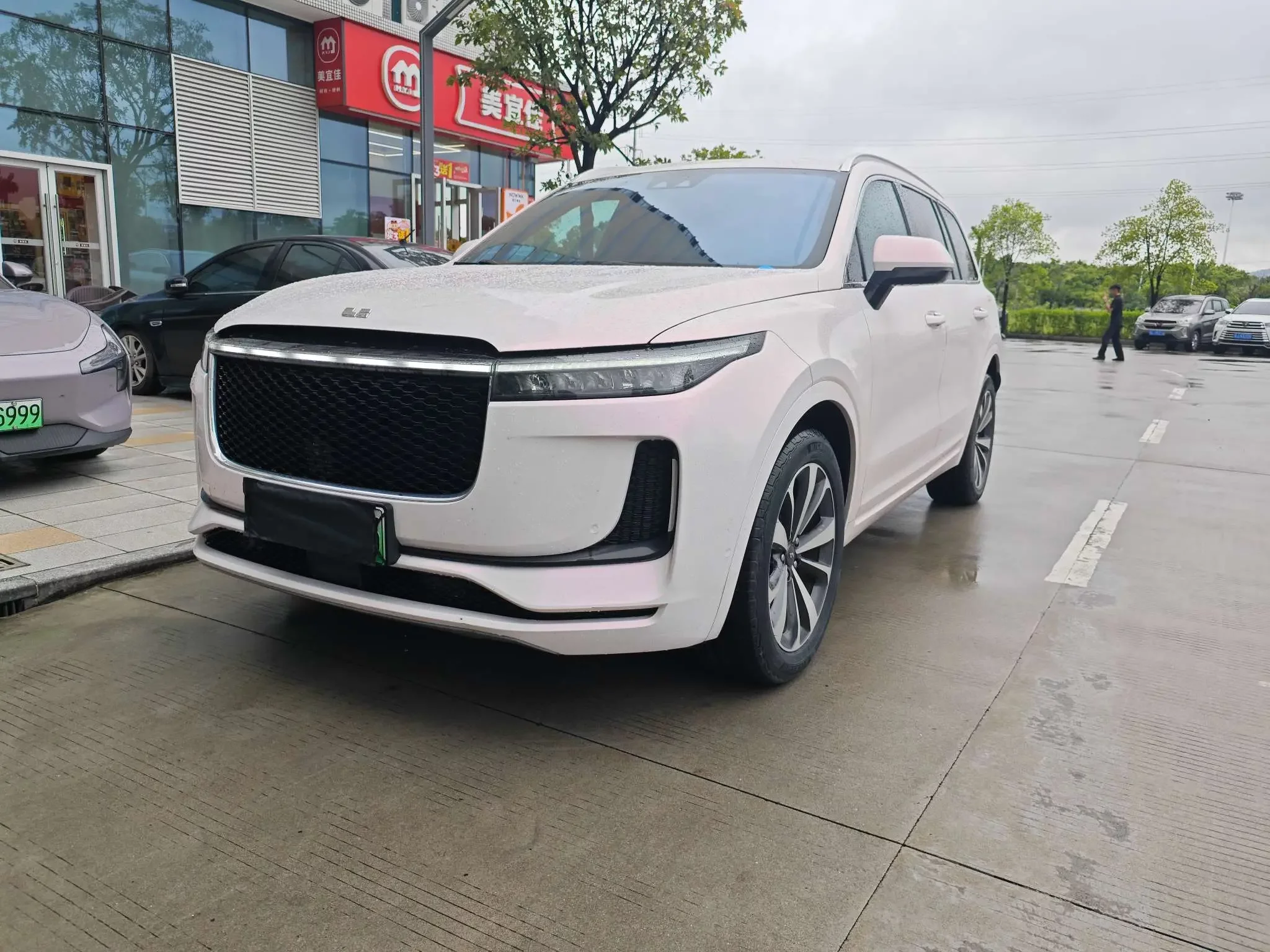 Lixiang ONE