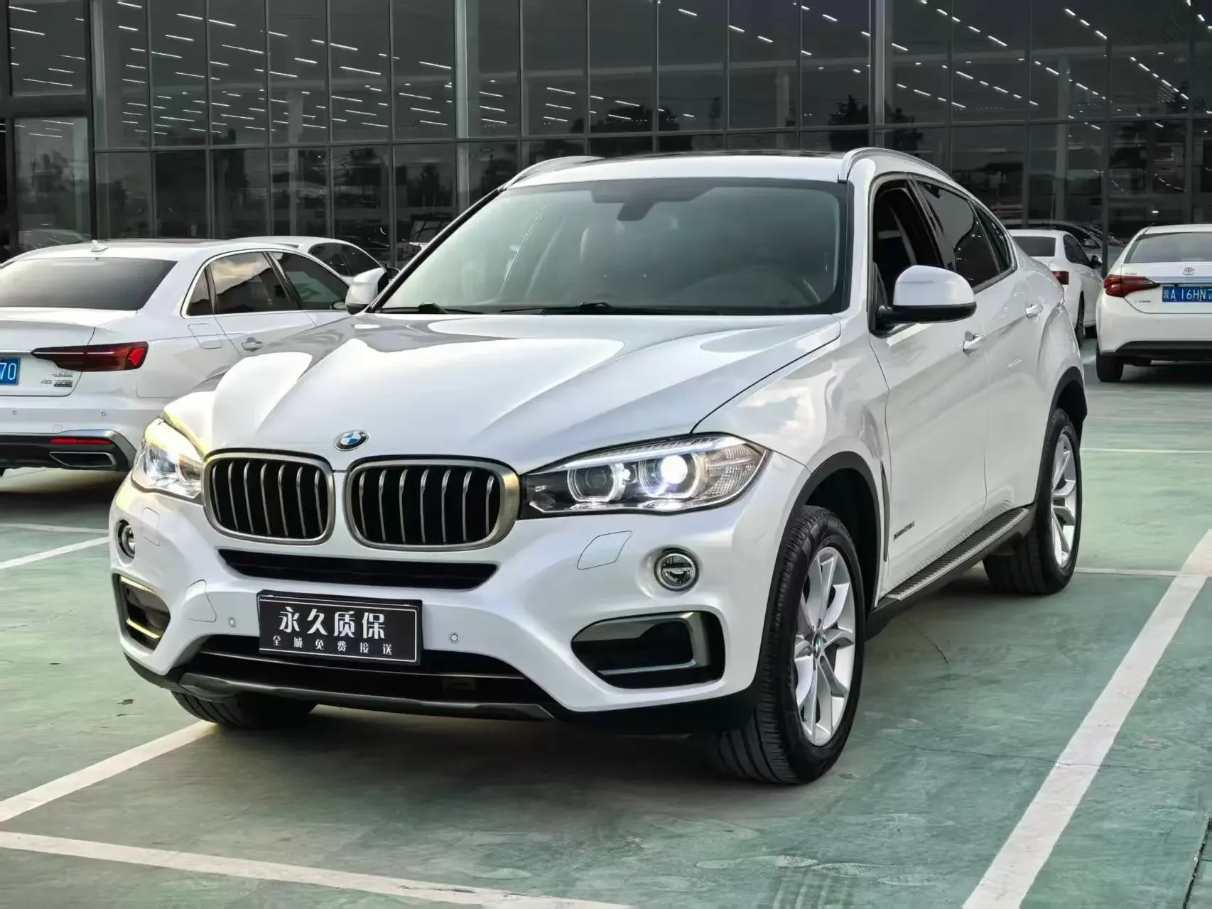 BMW X6  из Китая