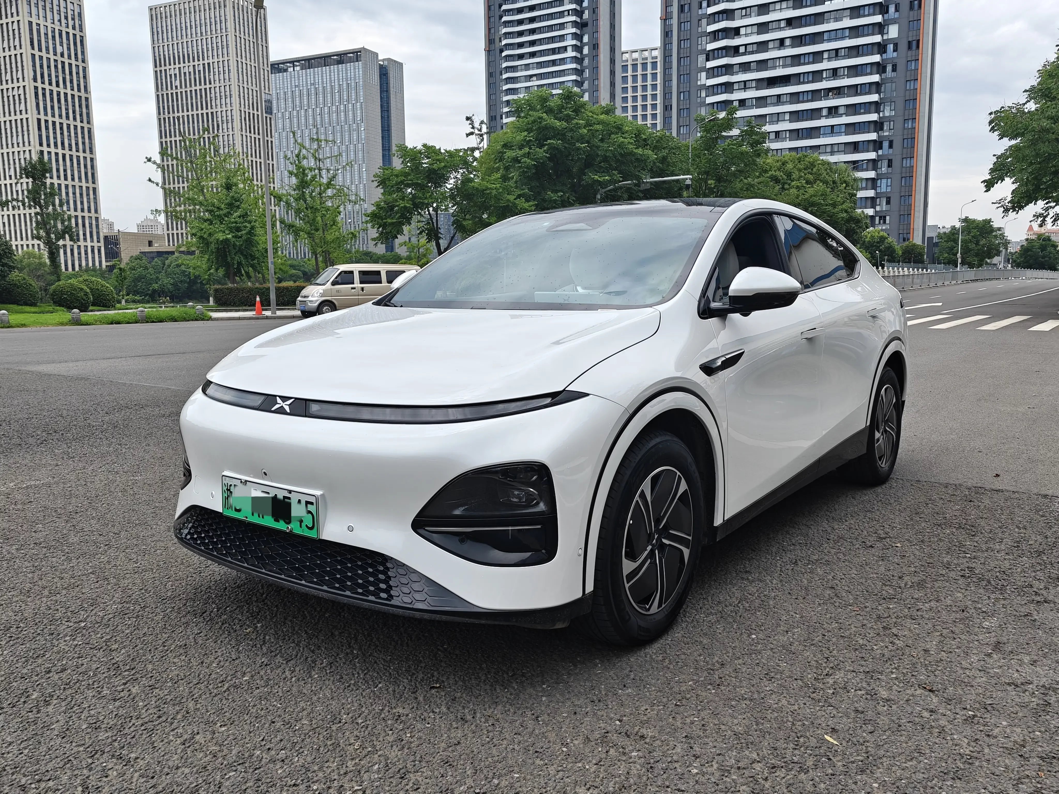 Xpeng G6
