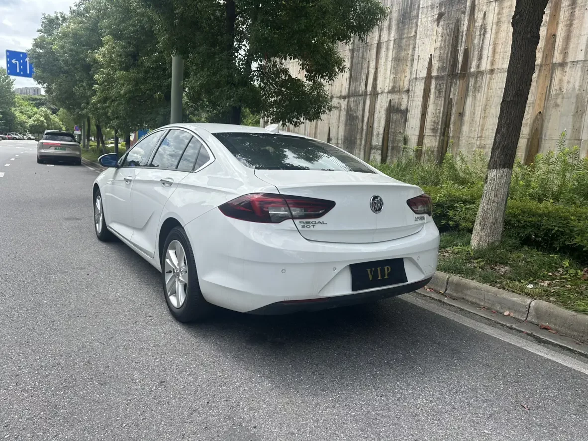 Buick Majesty