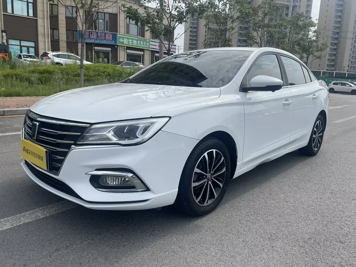 Roewe i5